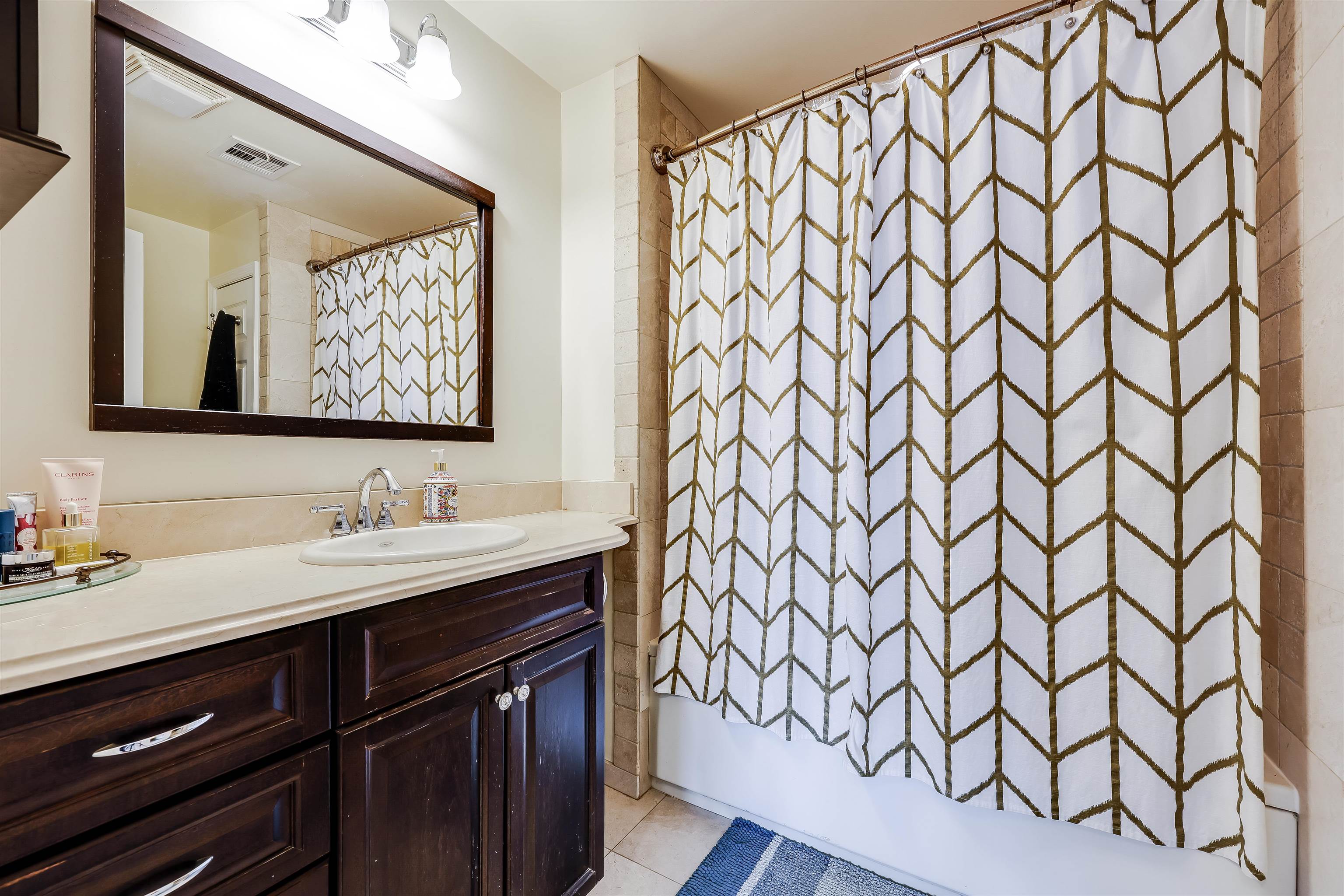 78 MONROE ST Unit: 4