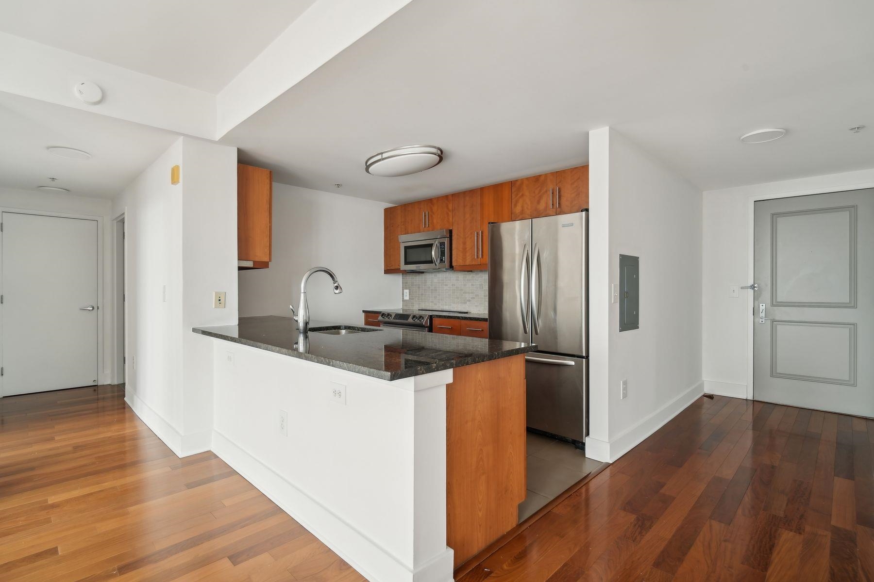 88 MORGAN ST Unit: 4709