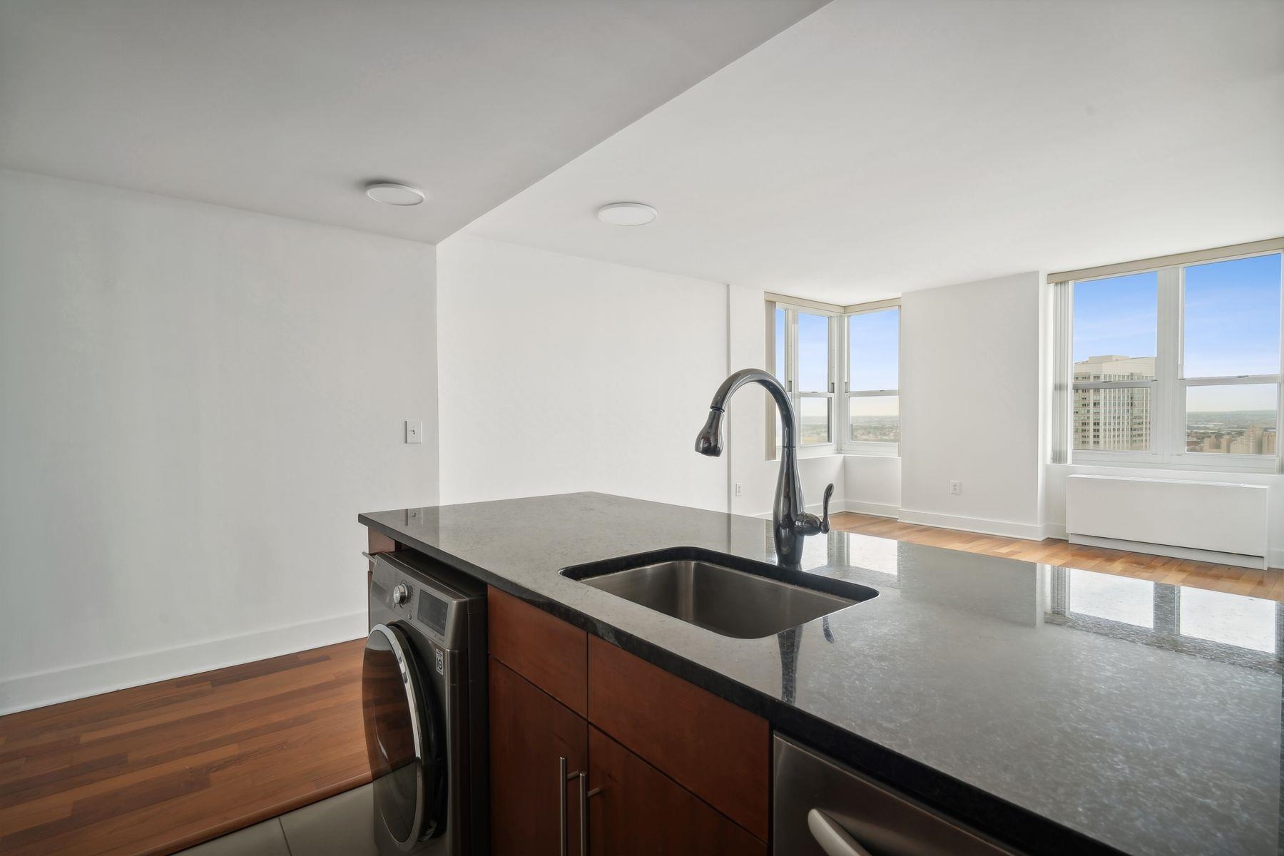 88 MORGAN ST Unit: 4709