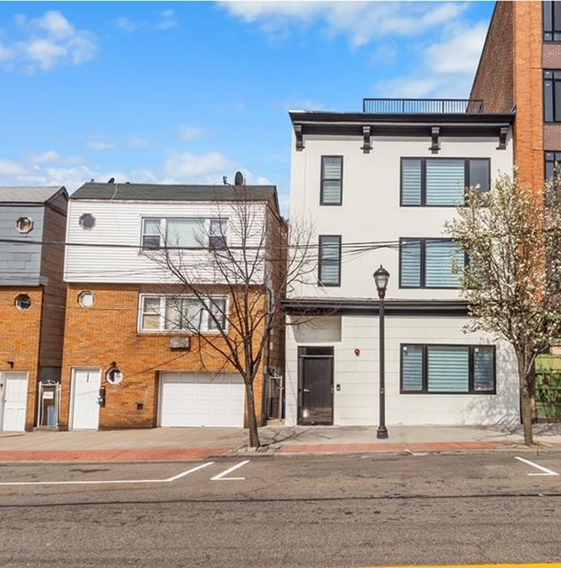 1205 NEW YORK AVE Unit: 1