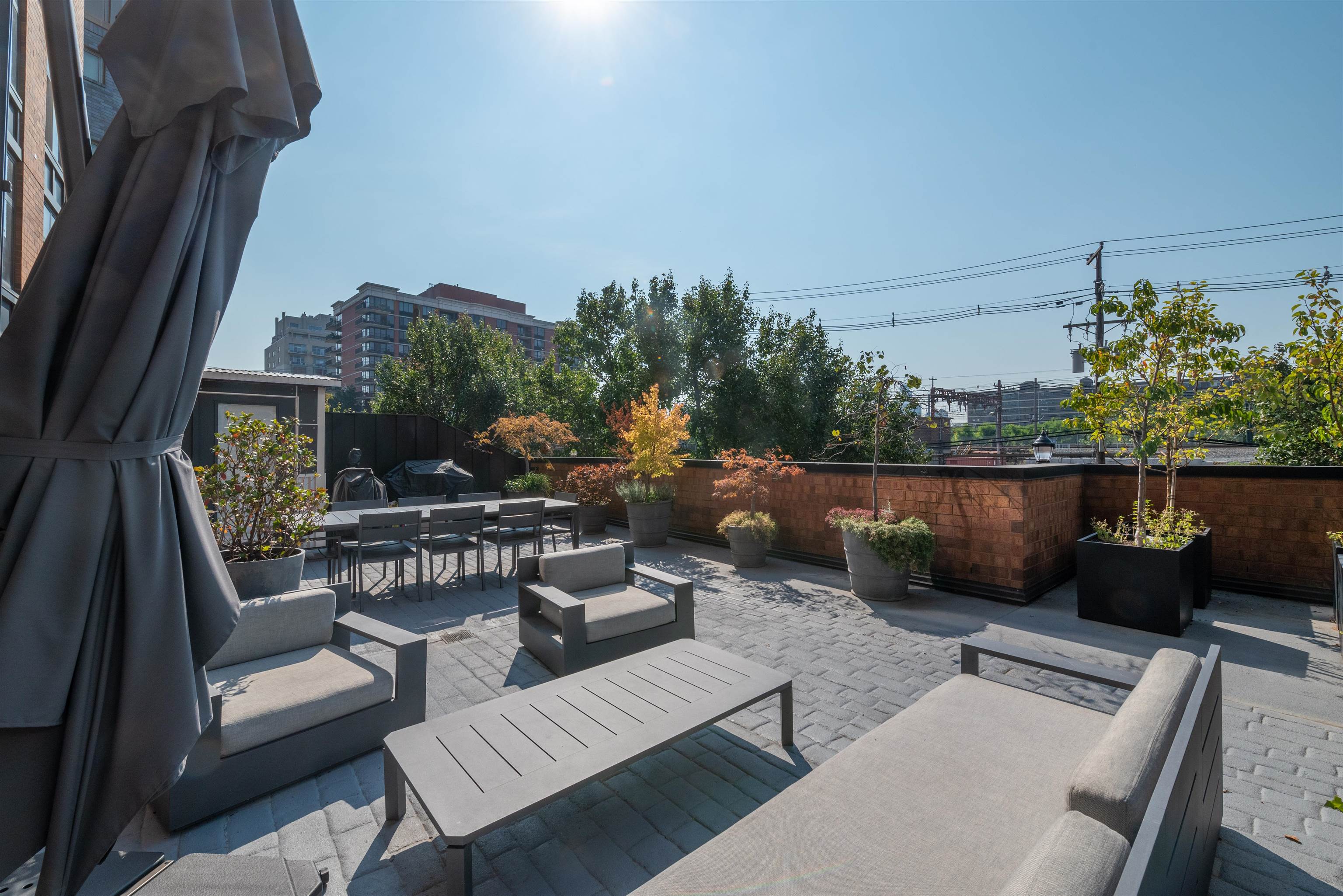 610 NEWARK ST Unit: 2B