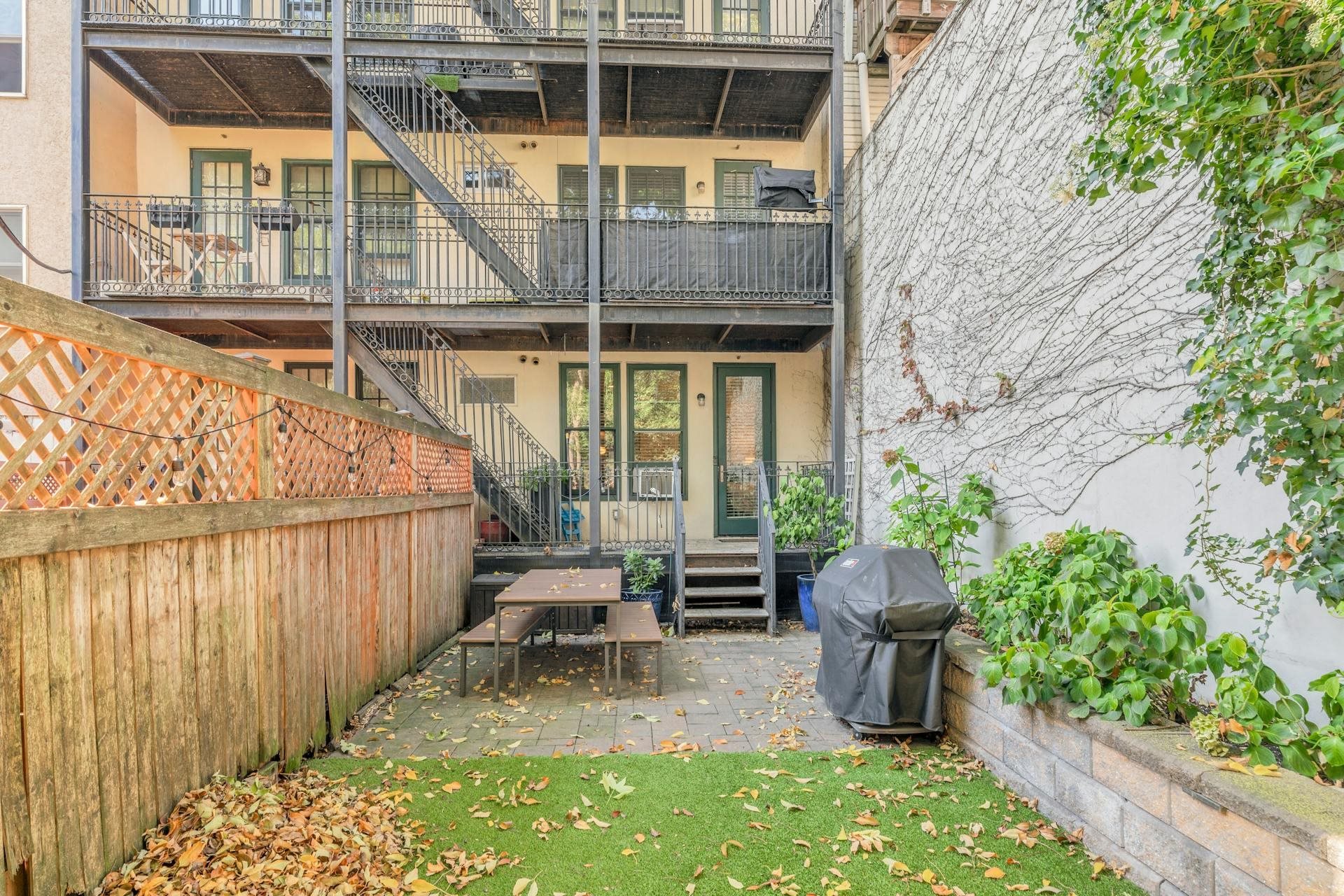 221 WILLOW AVE Unit: 1L