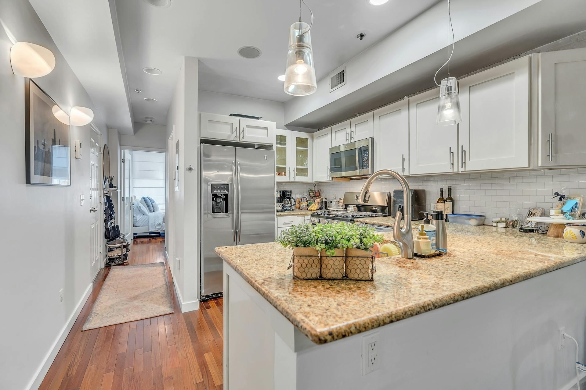 221 WILLOW AVE Unit: 1L