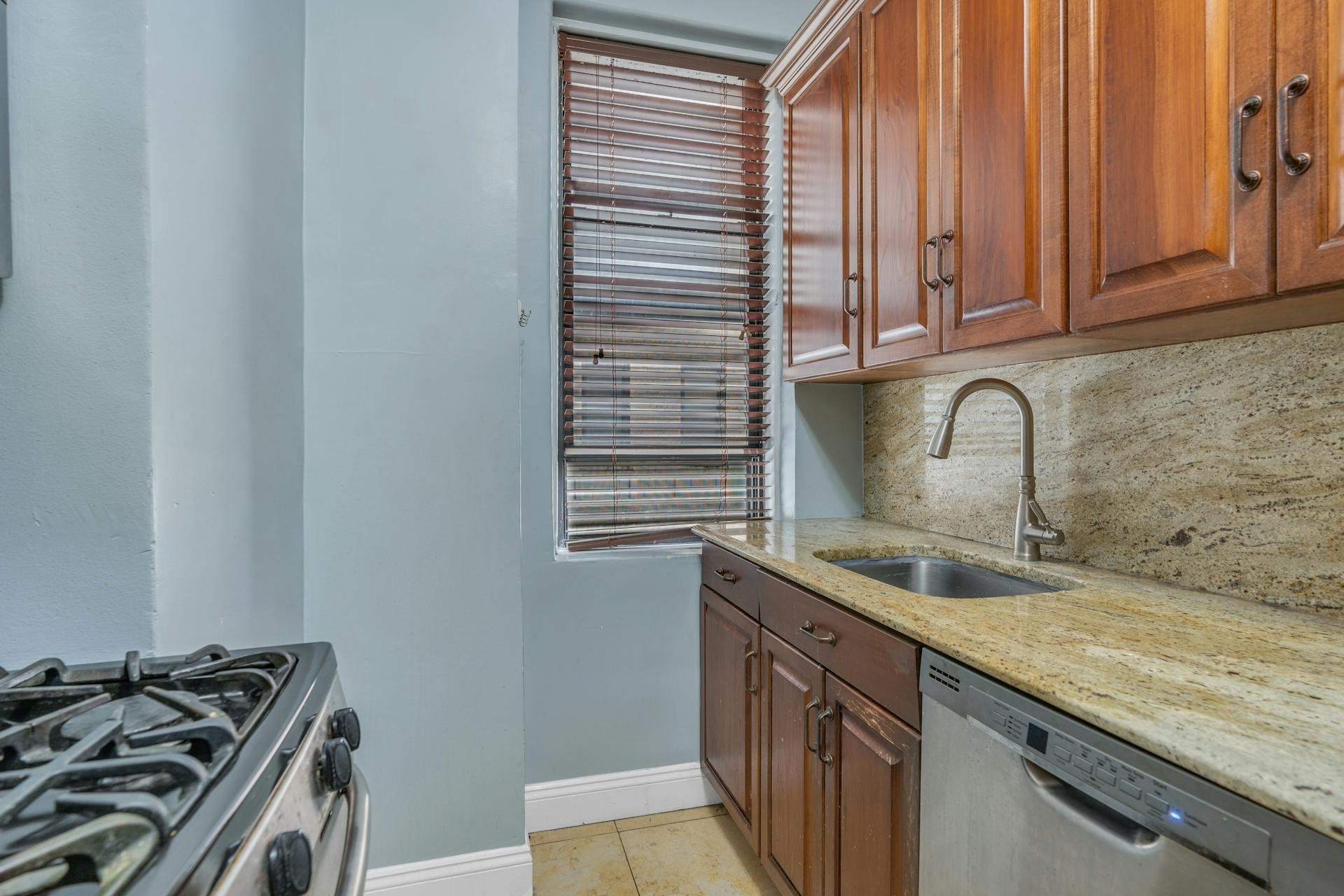 2600 KENNEDY BLVD Unit: 3F