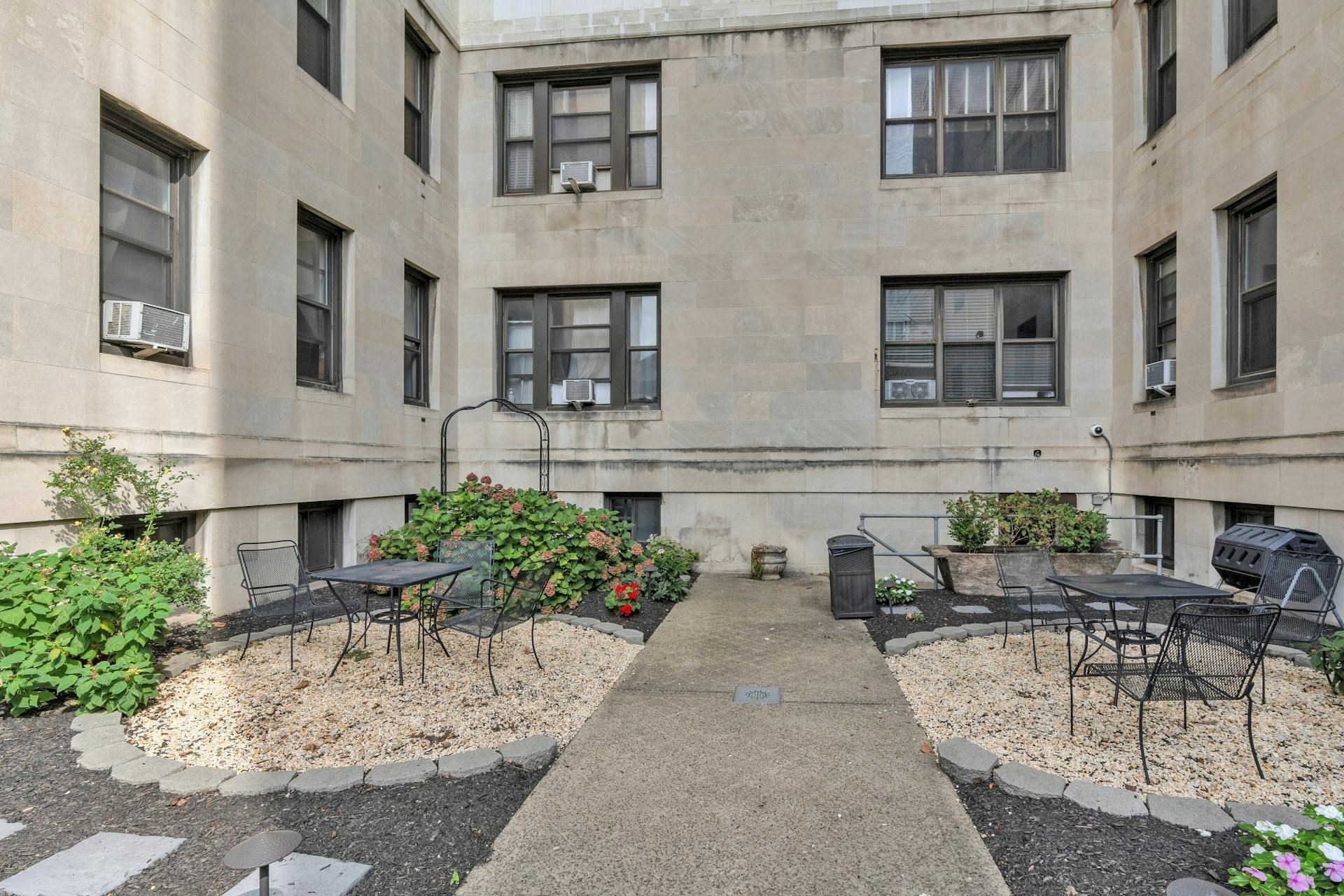 2600 KENNEDY BLVD Unit: 3F