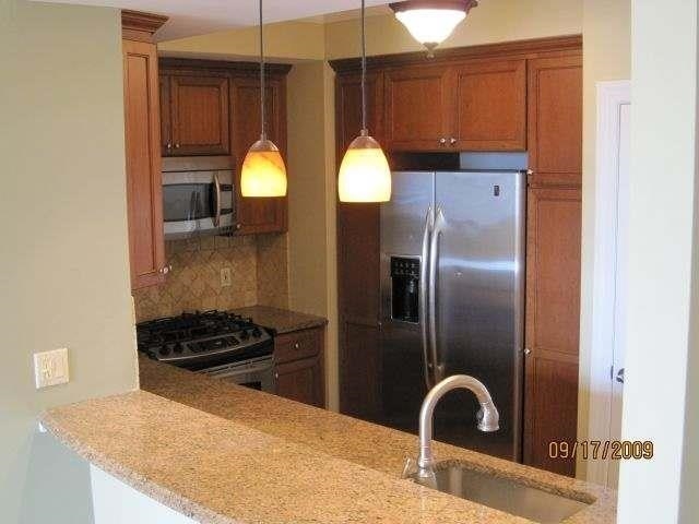 600 HUDSON ST Unit: 6F