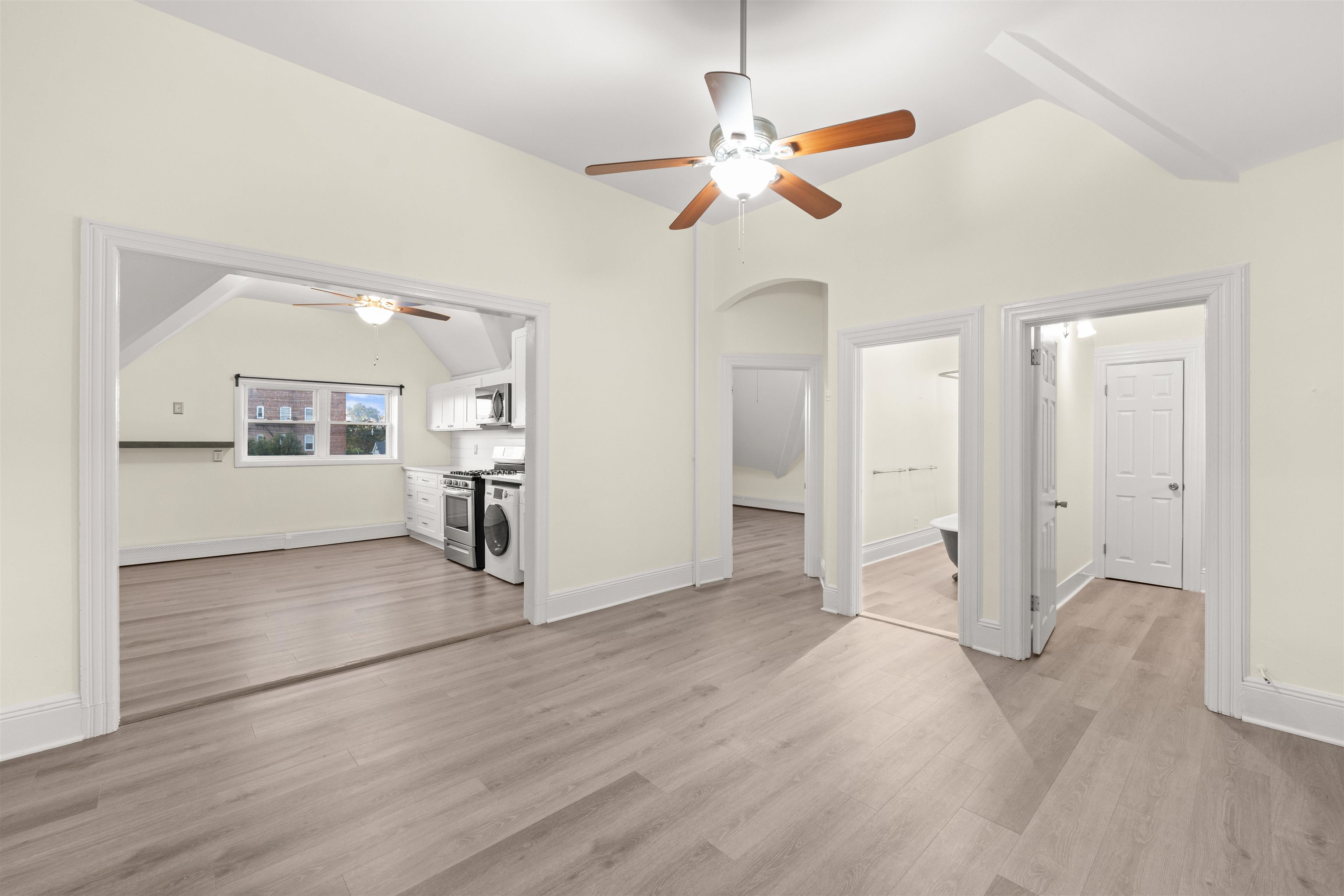 146 AVENUE C Unit: 3