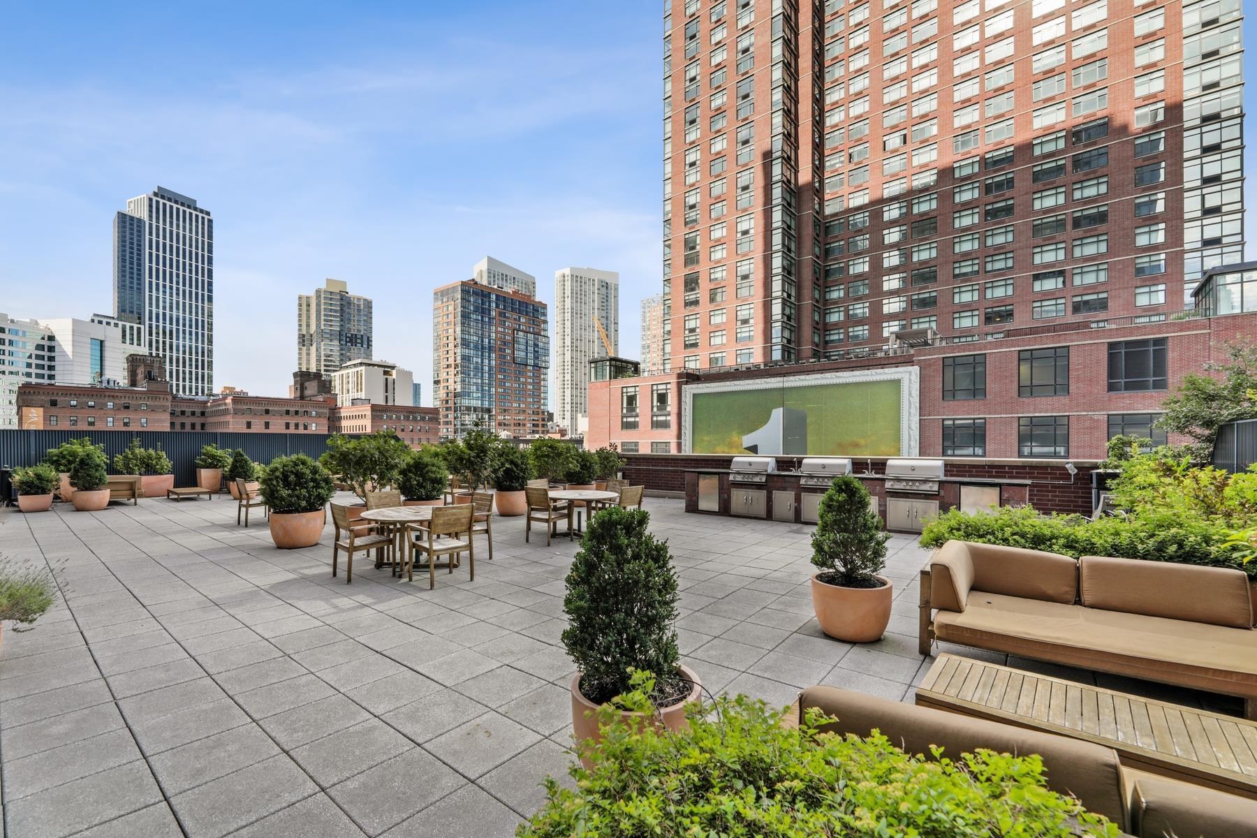 389 WASHINGTON ST Unit: 20K