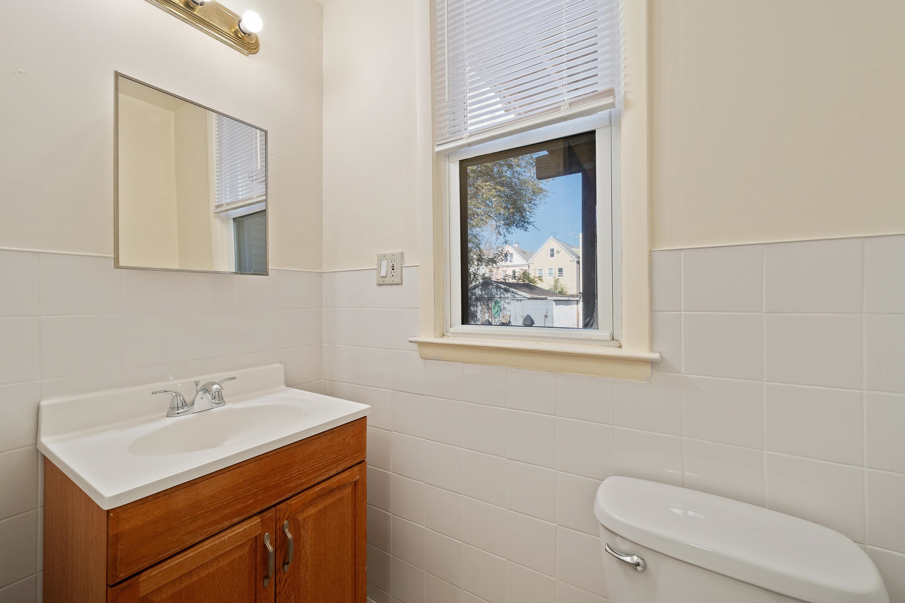 81 WEST 25TH ST Unit: 1