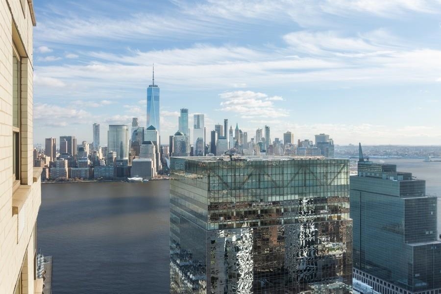 88 MORGAN ST Unit: PH2-6