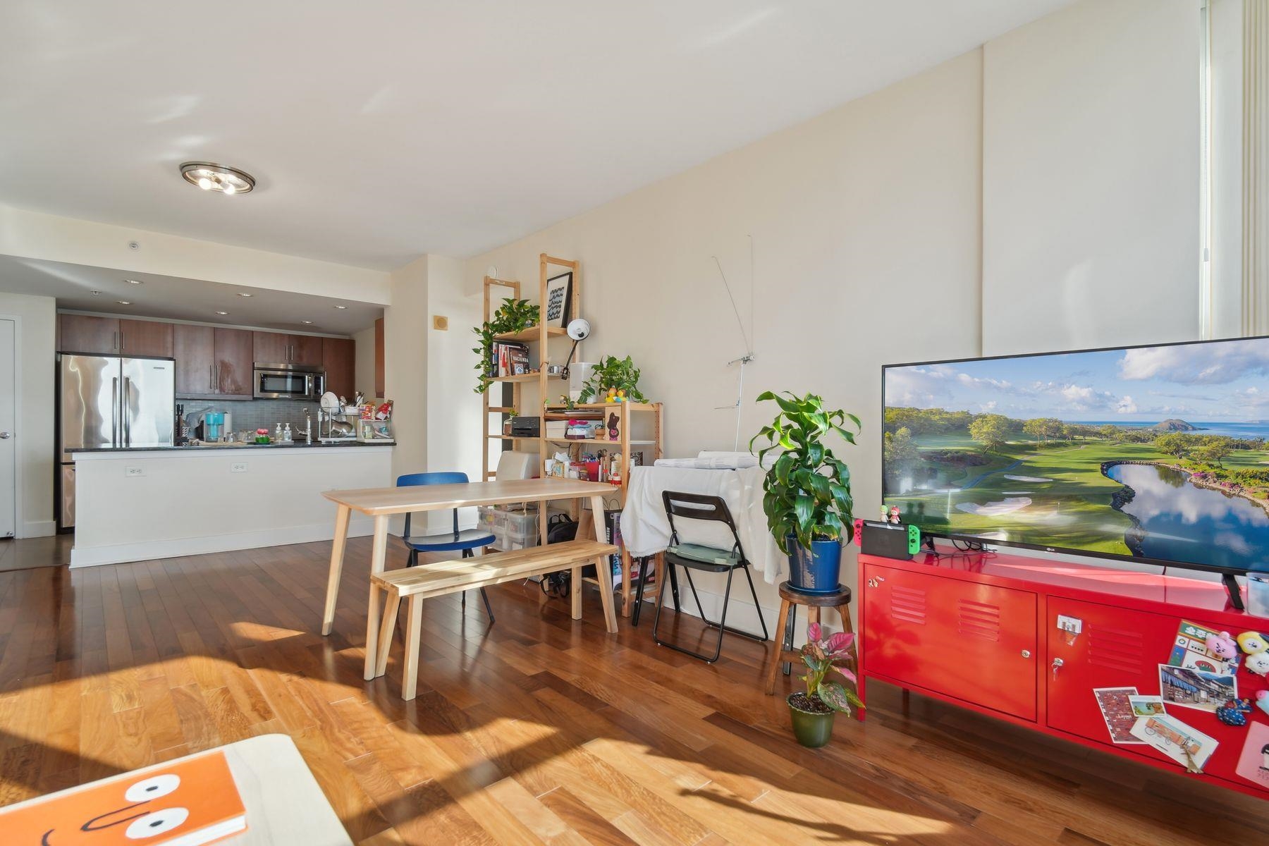 88 MORGAN ST Unit: PH2-6