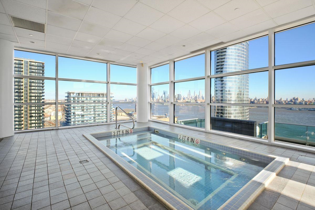 1 SHORE LANE Unit: 2011