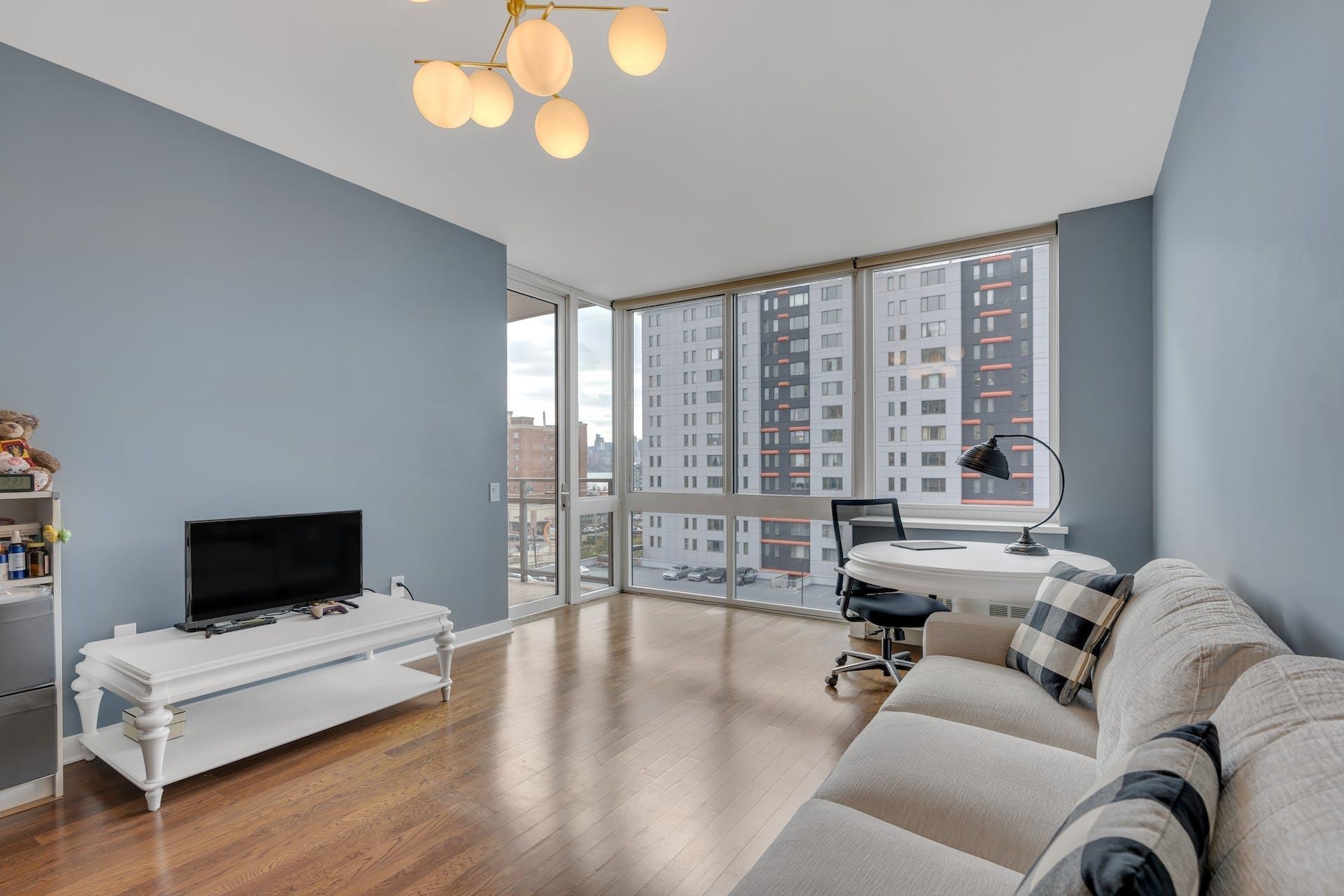 1 HUDSON PARK Unit: 803