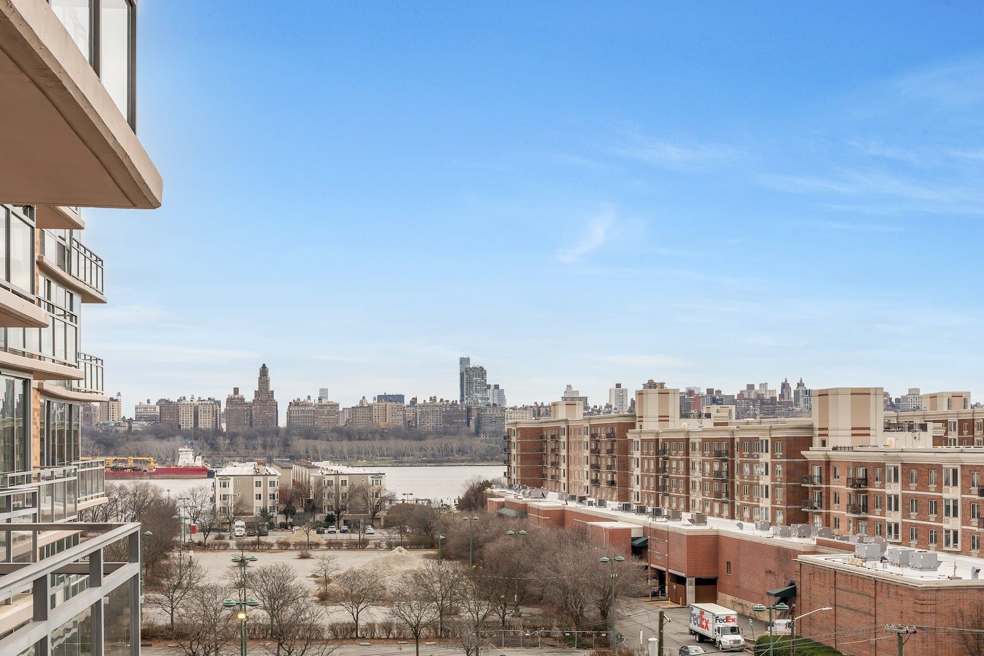 1 HUDSON PARK Unit: 803