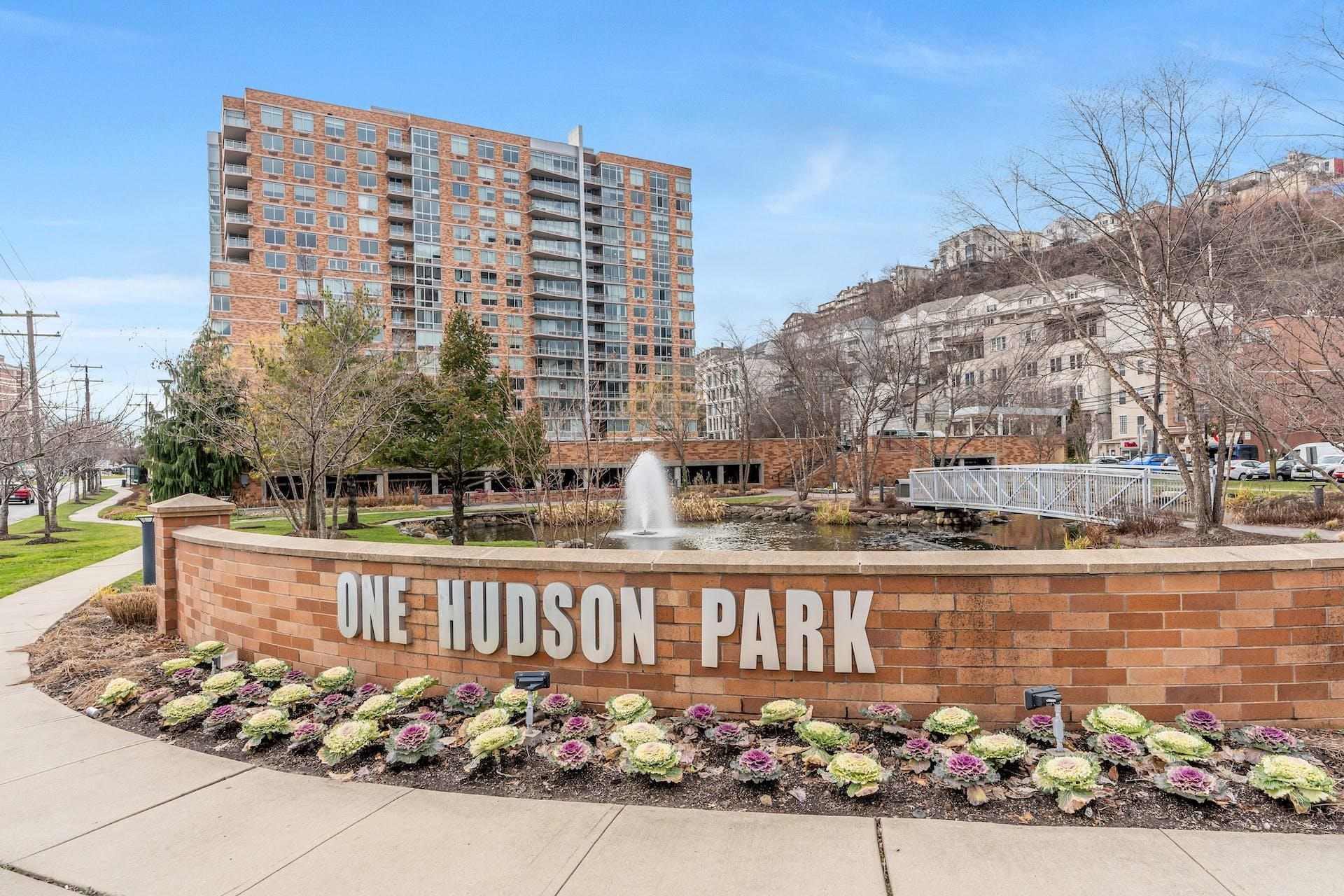 1 HUDSON PARK Unit: 803