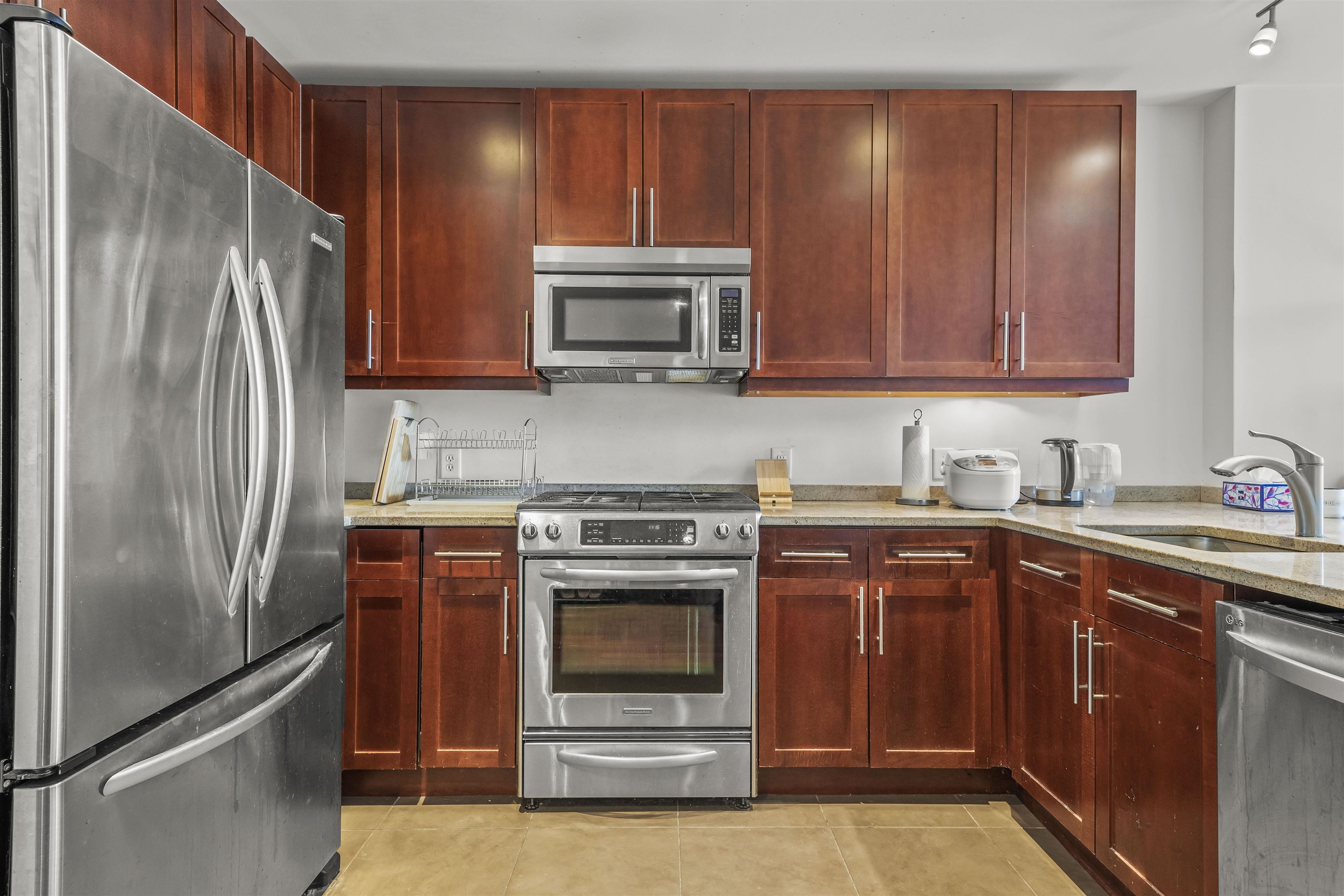 201 LUIS M MARIN BLVD Unit: 1117