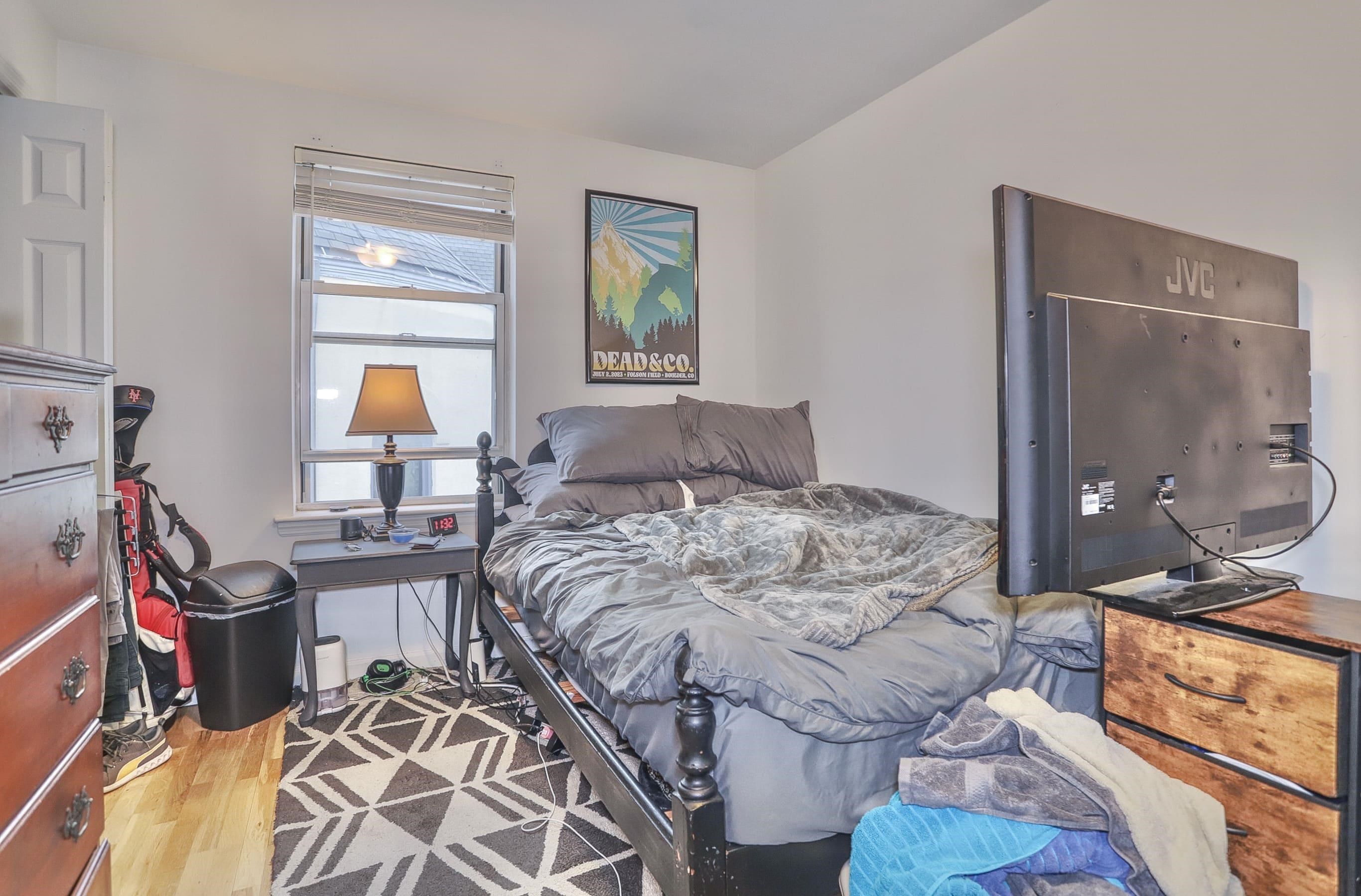 66 MADISON ST Unit: 4