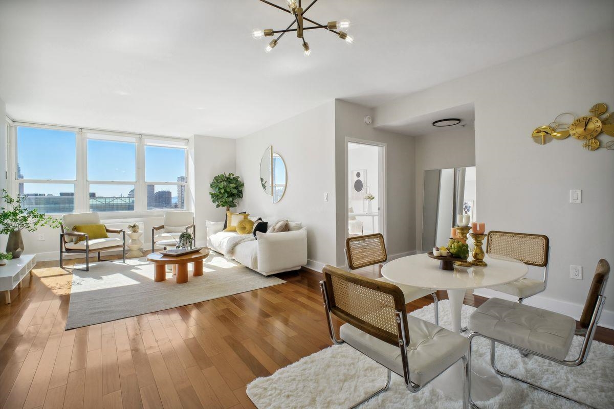 88 MORGAN ST Unit: 1606