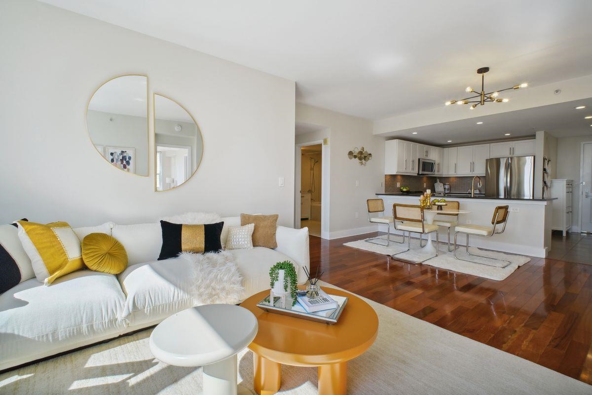 88 MORGAN ST Unit: 1606