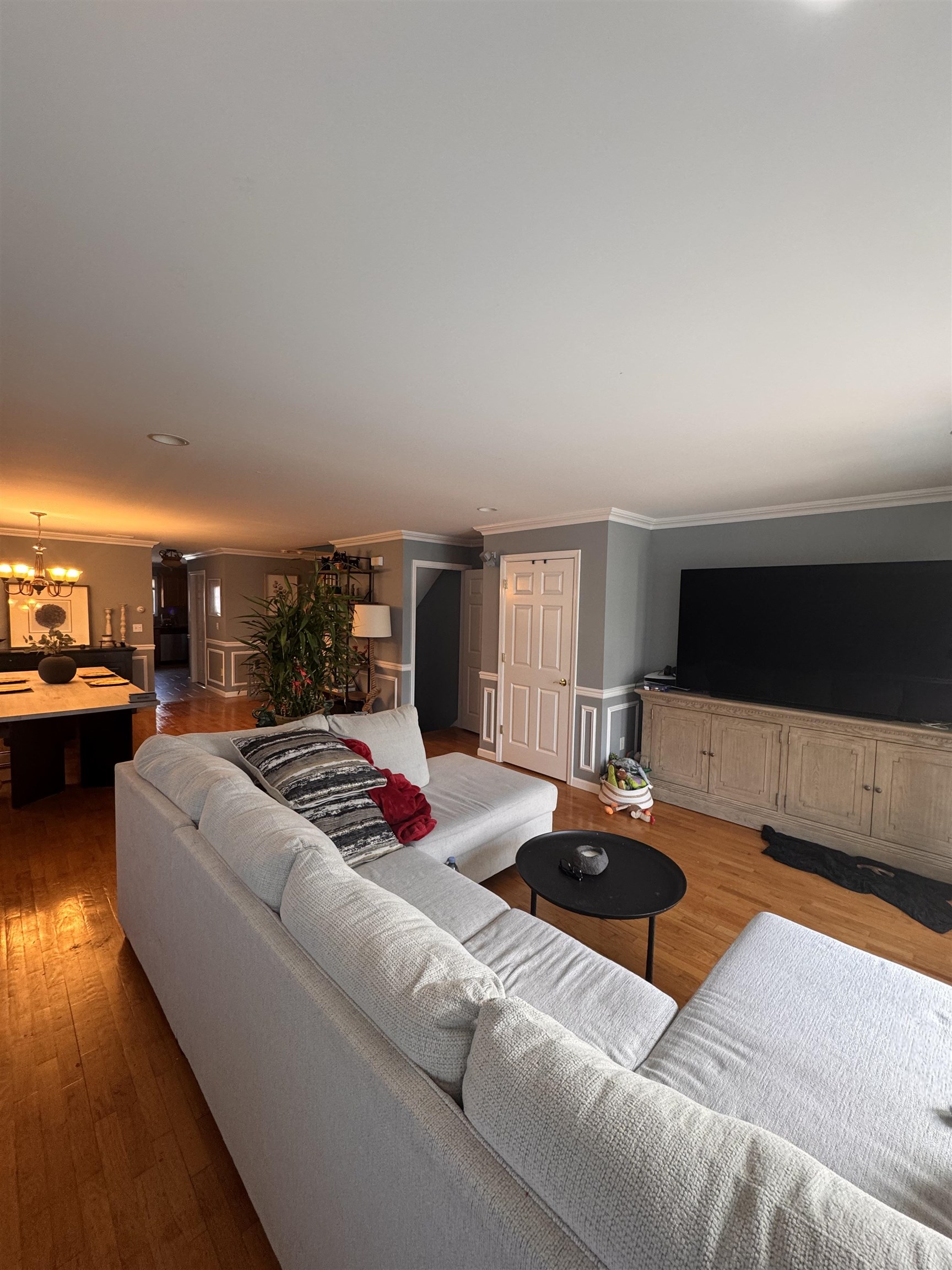 241 KNOX AVE Unit: A