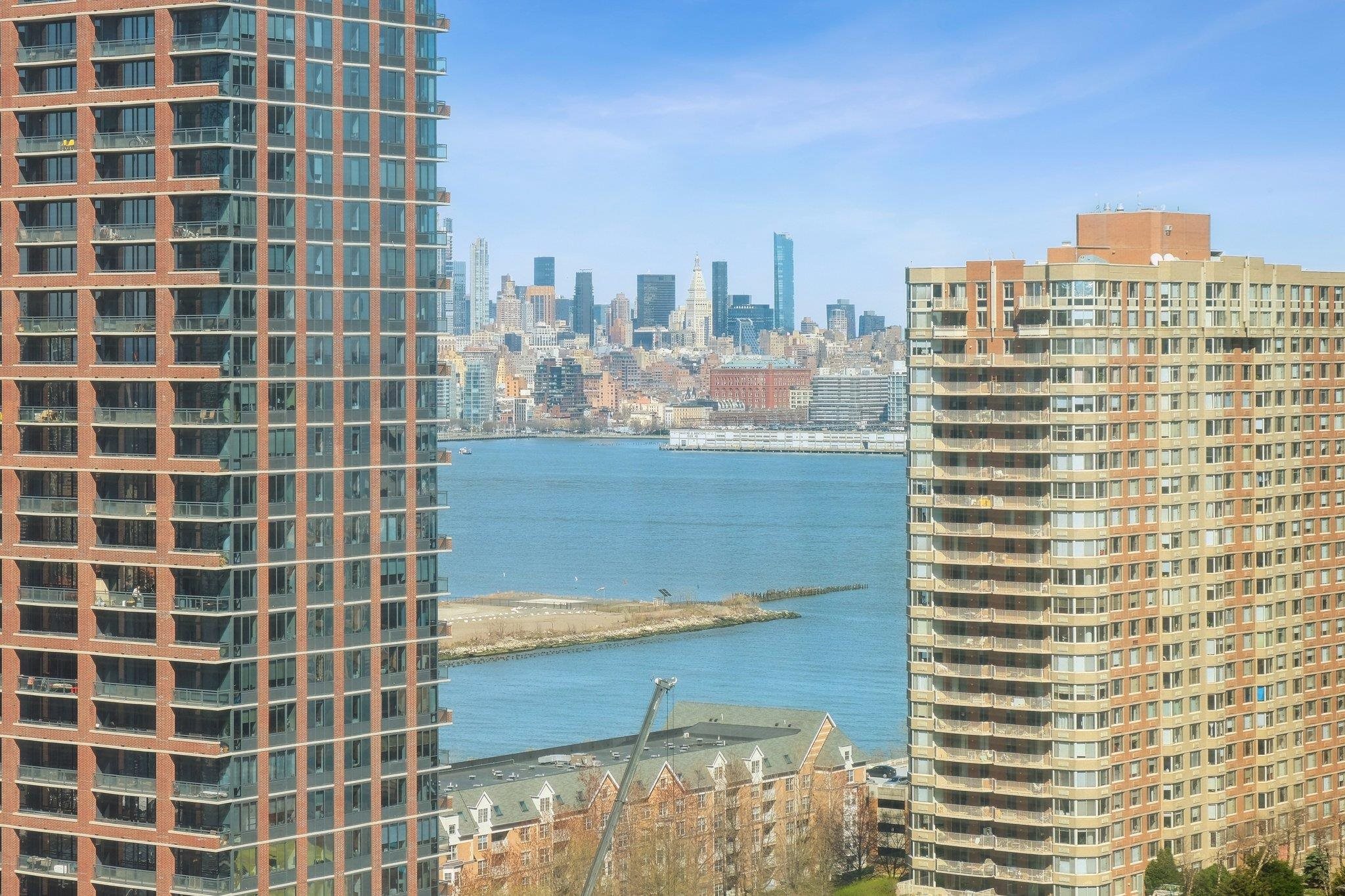 10 PROVOST ST Unit: 2309