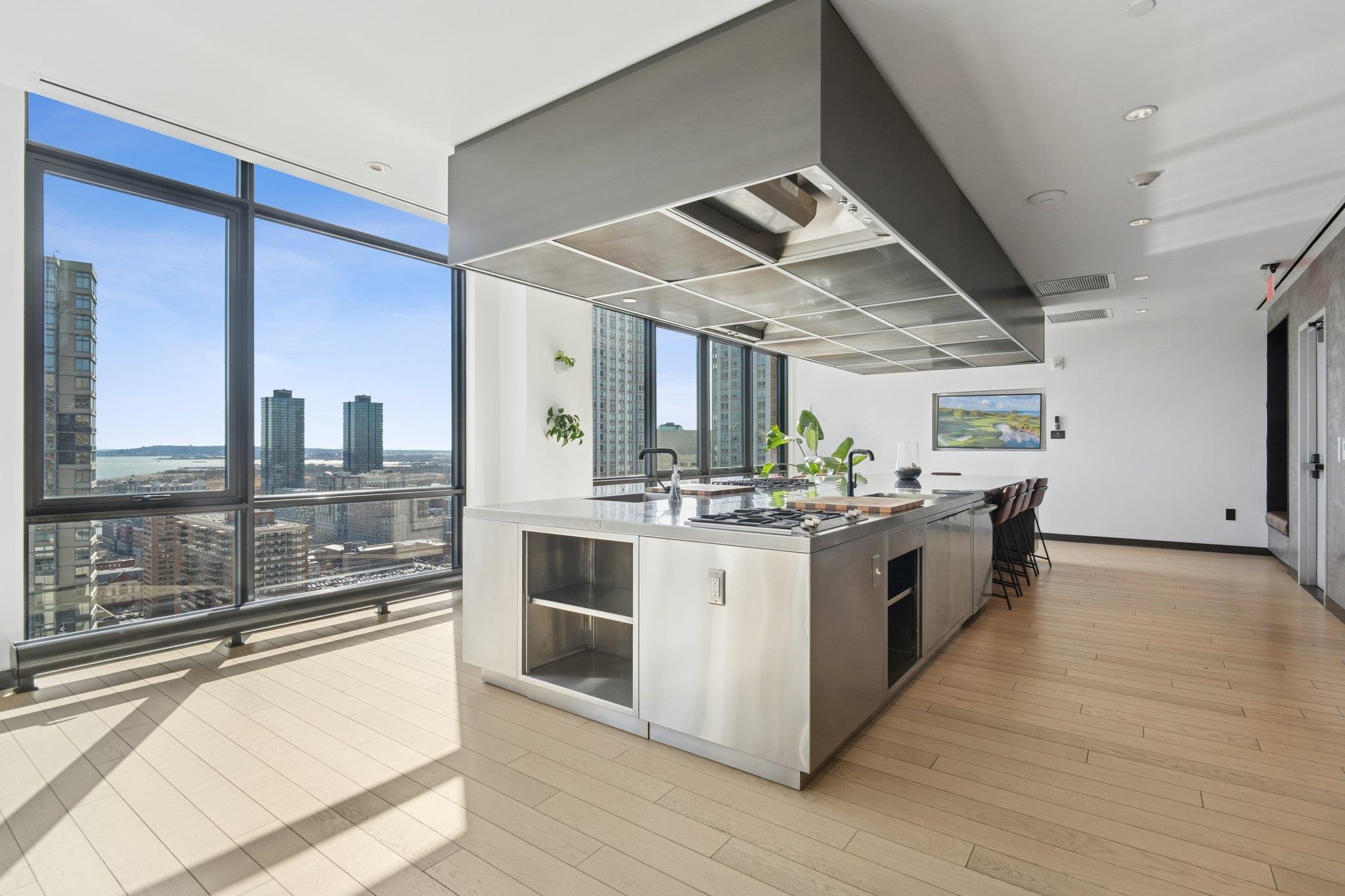 10 PROVOST ST Unit: 2309