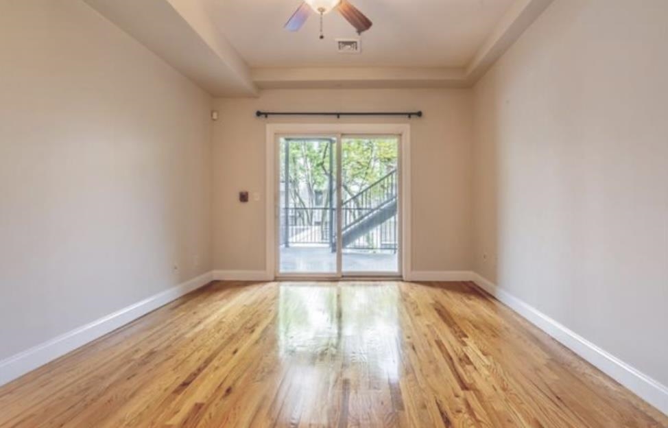 215 CLINTON ST Unit: 2L