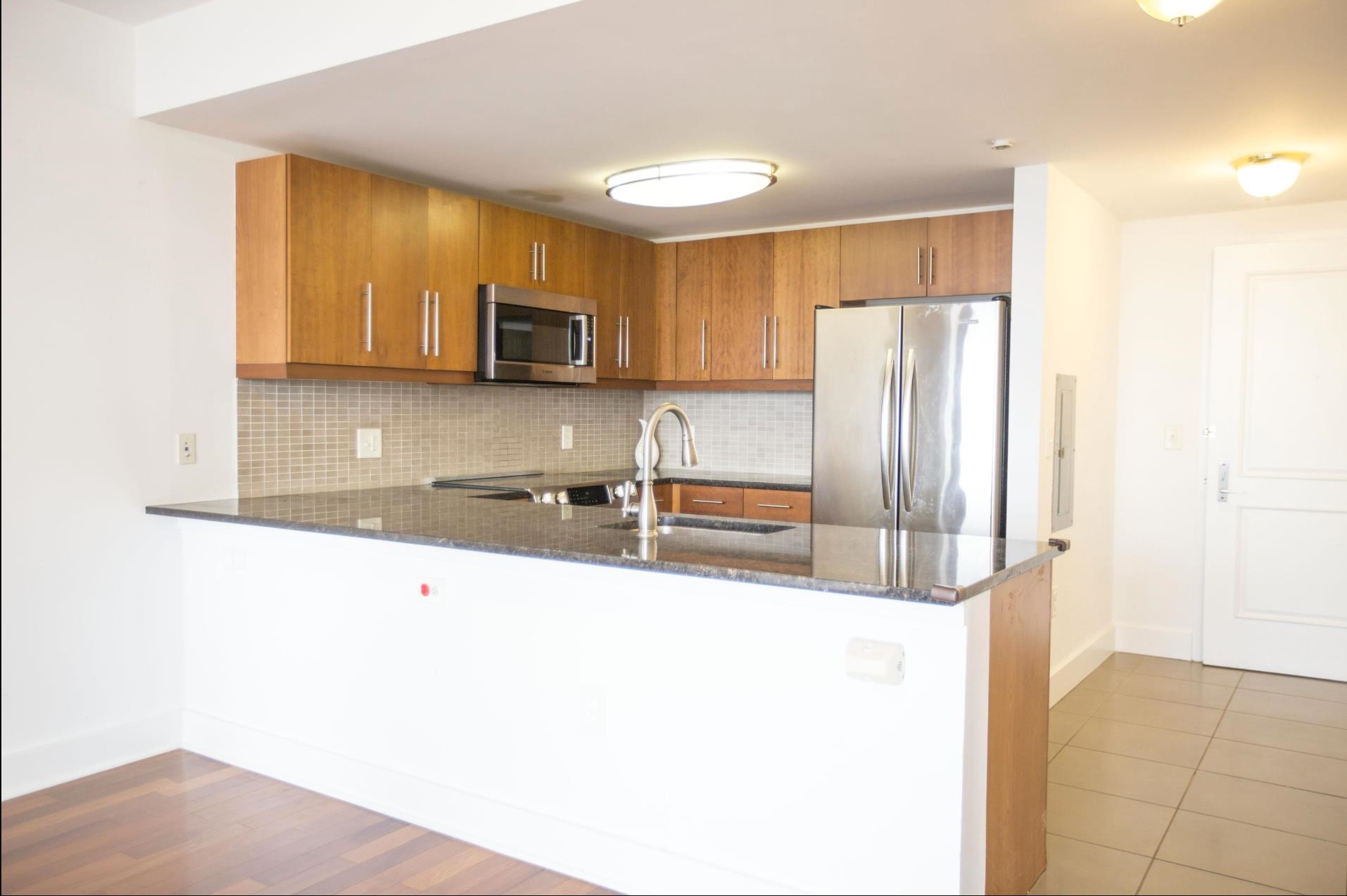 88 MORGAN ST Unit: 2806