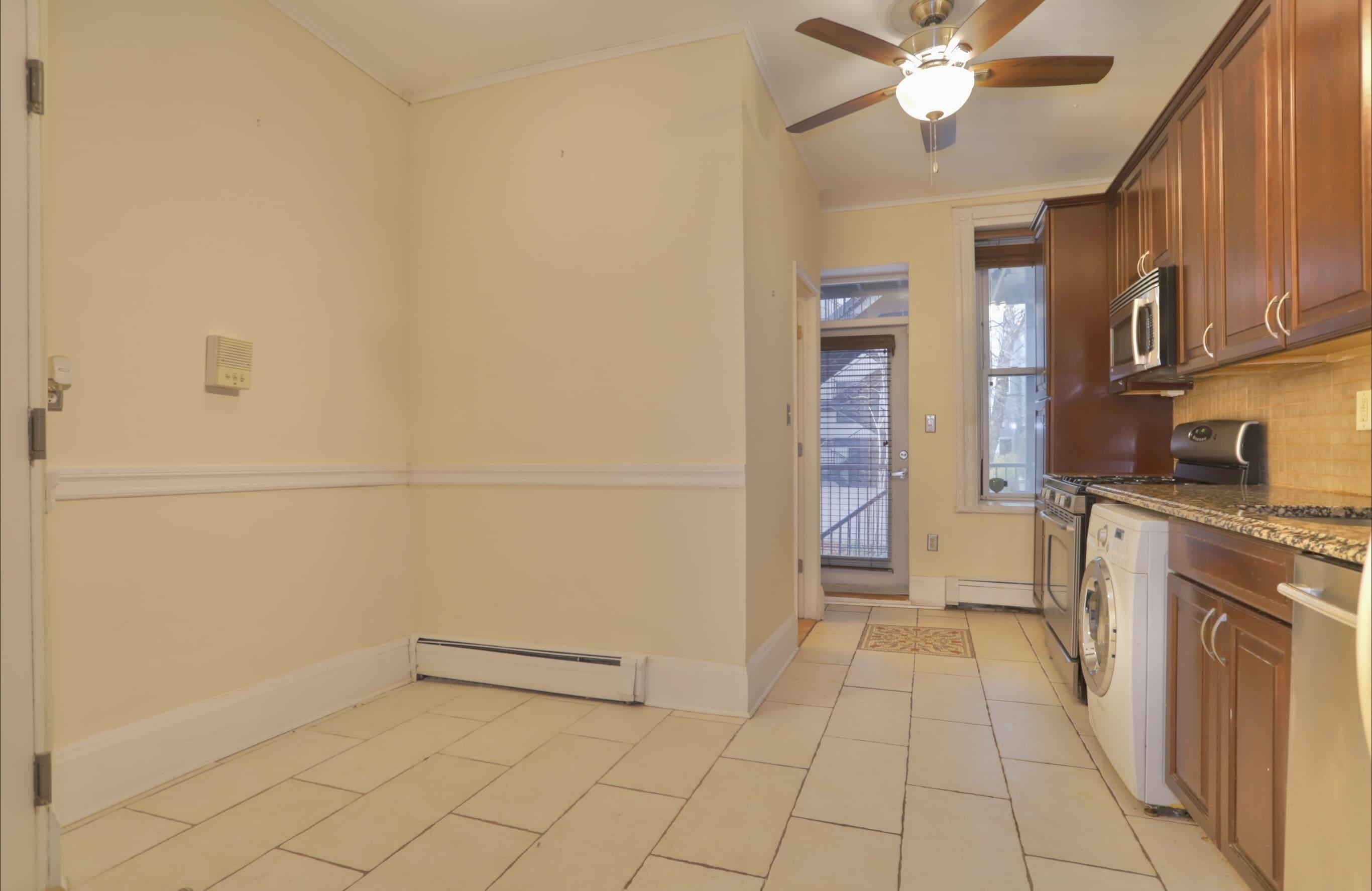 608 MADISON ST Unit: #2