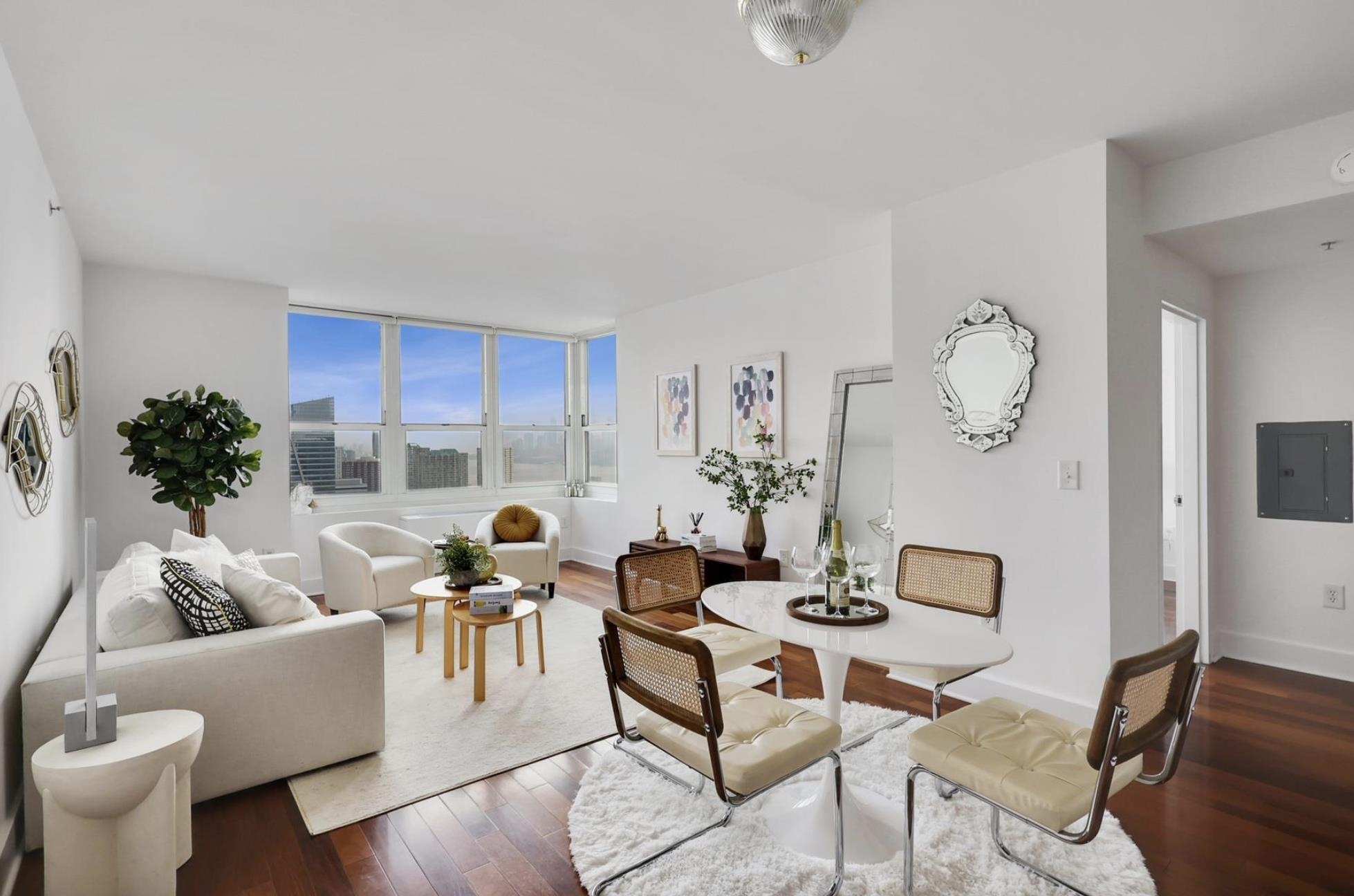 88 MORGAN ST Unit: 3903