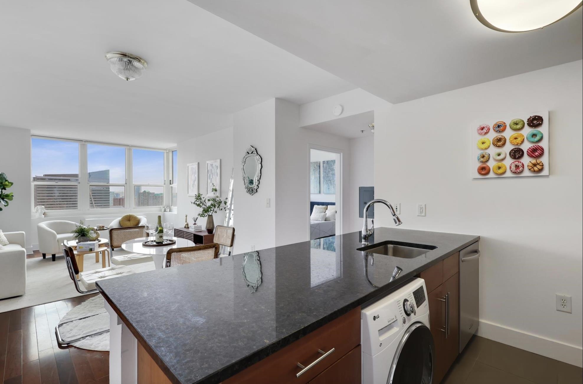 88 MORGAN ST Unit: 3903