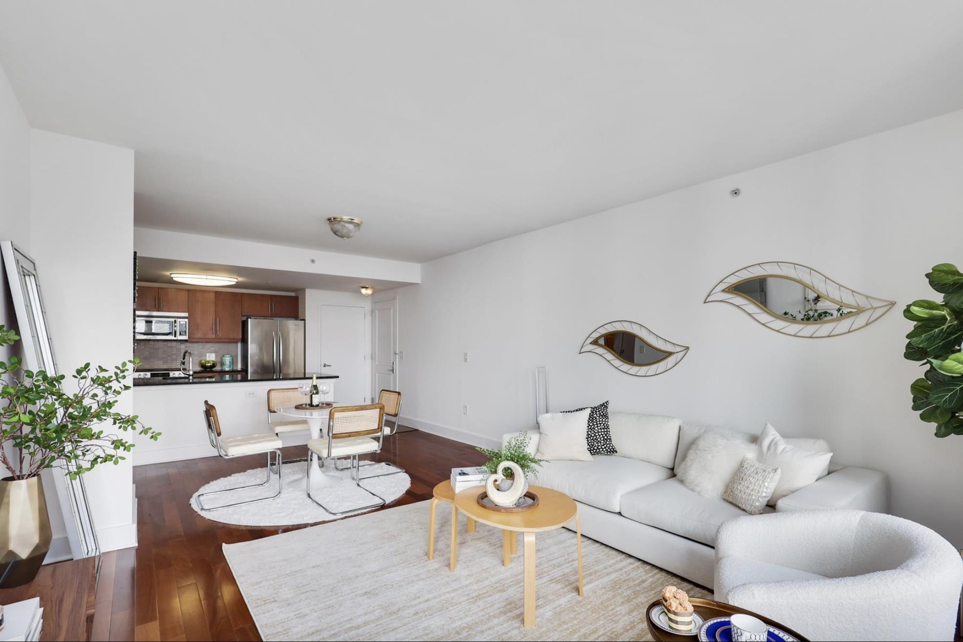 88 MORGAN ST Unit: 3903