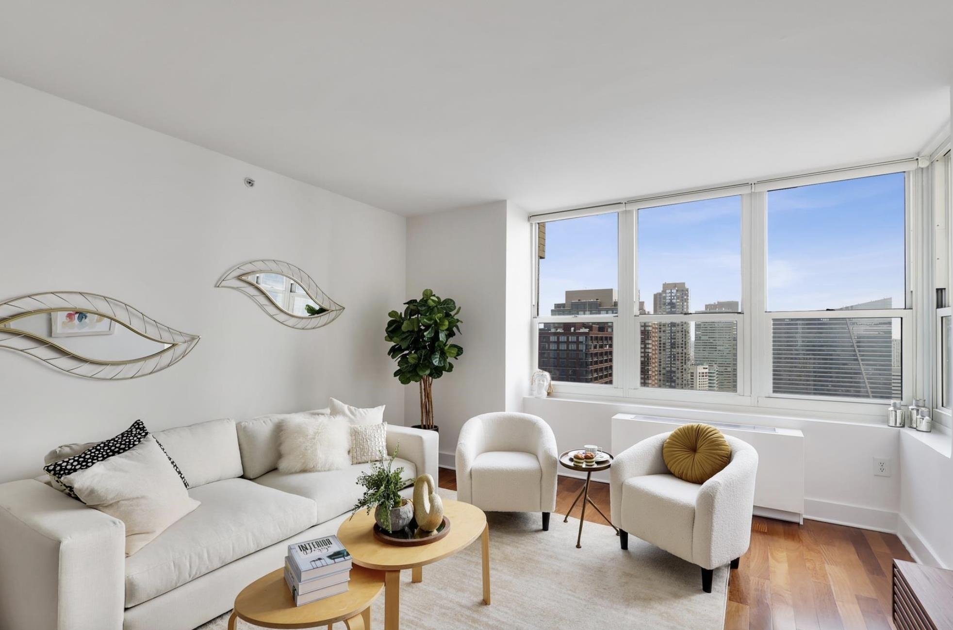 88 MORGAN ST Unit: 3903