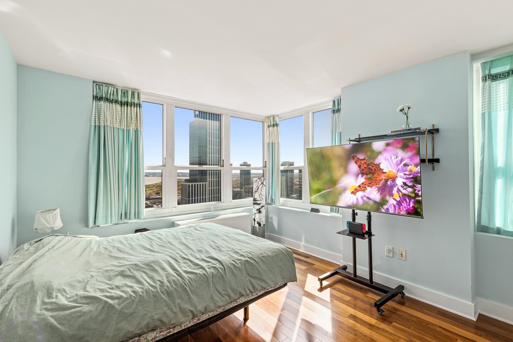 88 MORGAN ST Unit: 3808