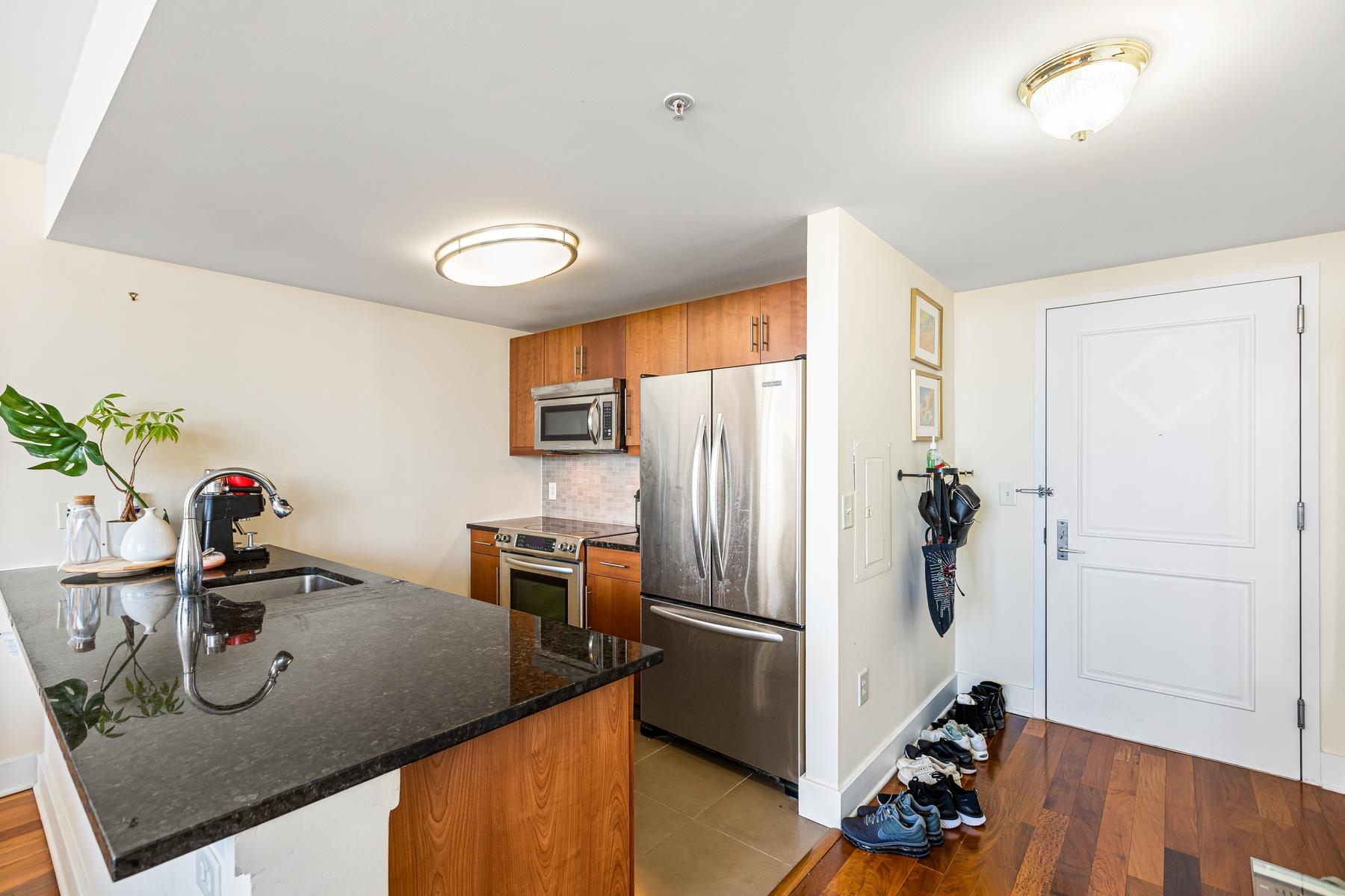 88 MORGAN ST Unit: 3808