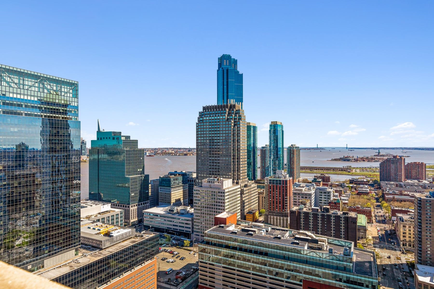 88 MORGAN ST Unit: 3808