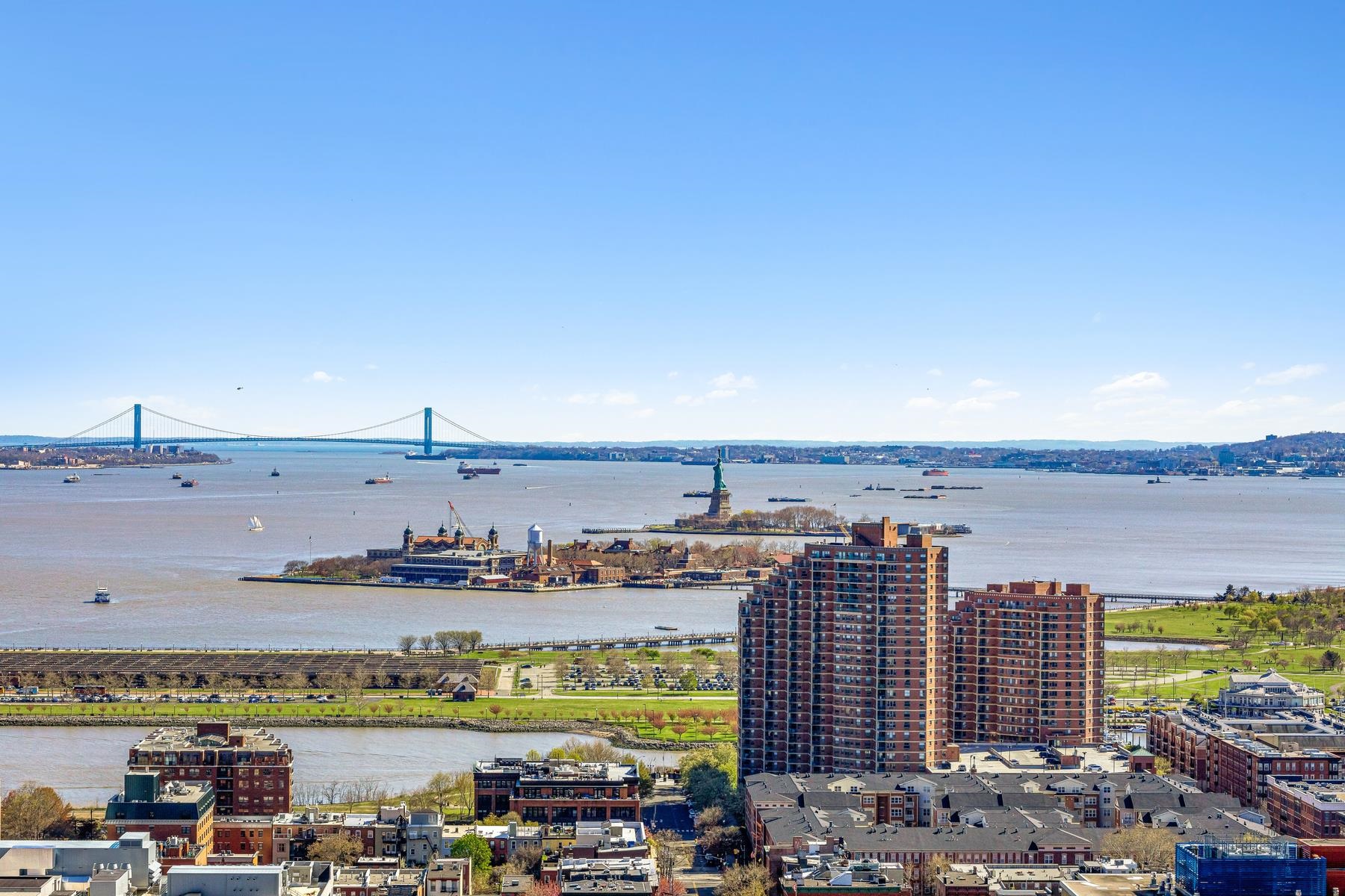 88 MORGAN ST Unit: 3808