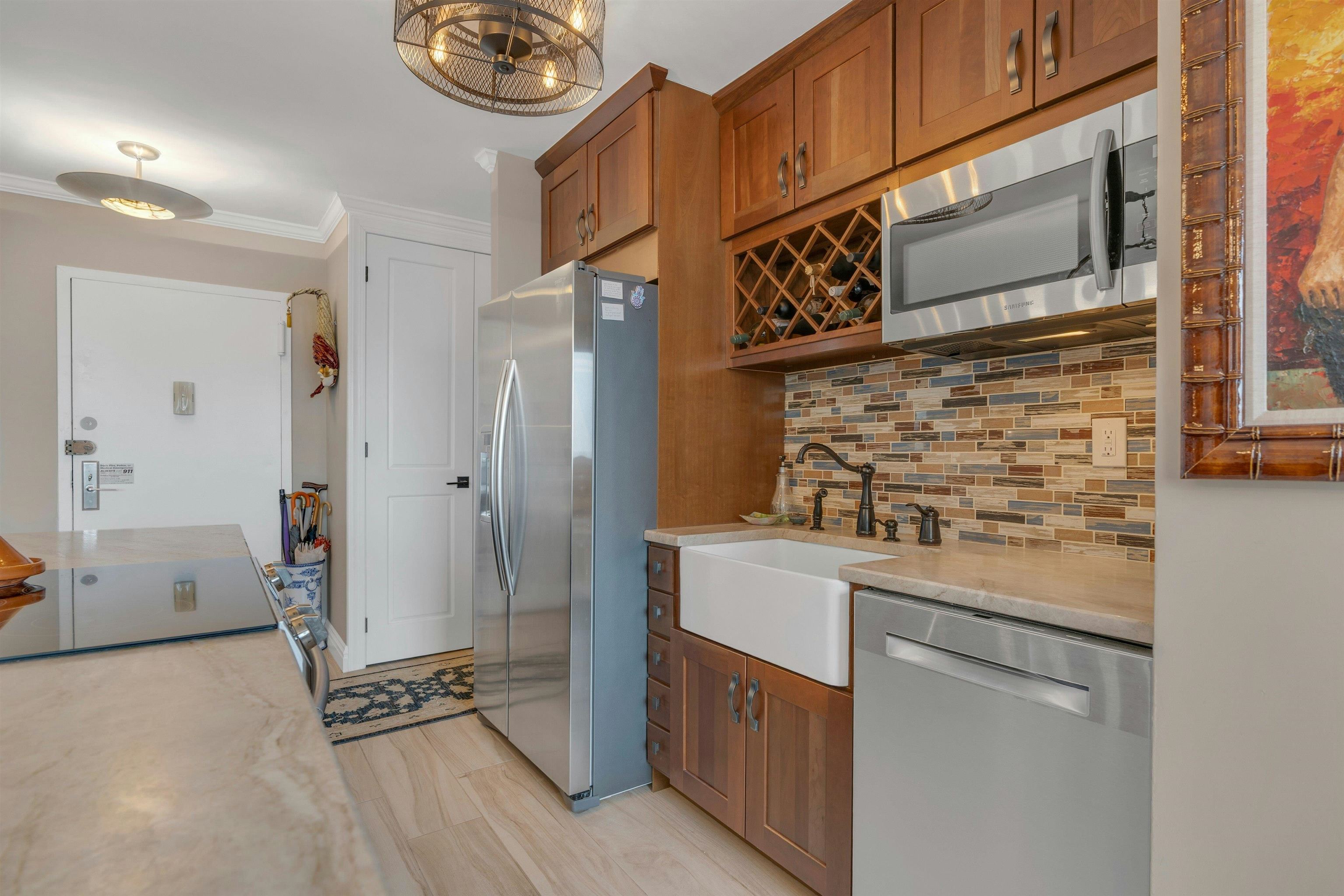 100 MANHATTAN AVE Unit: 2009