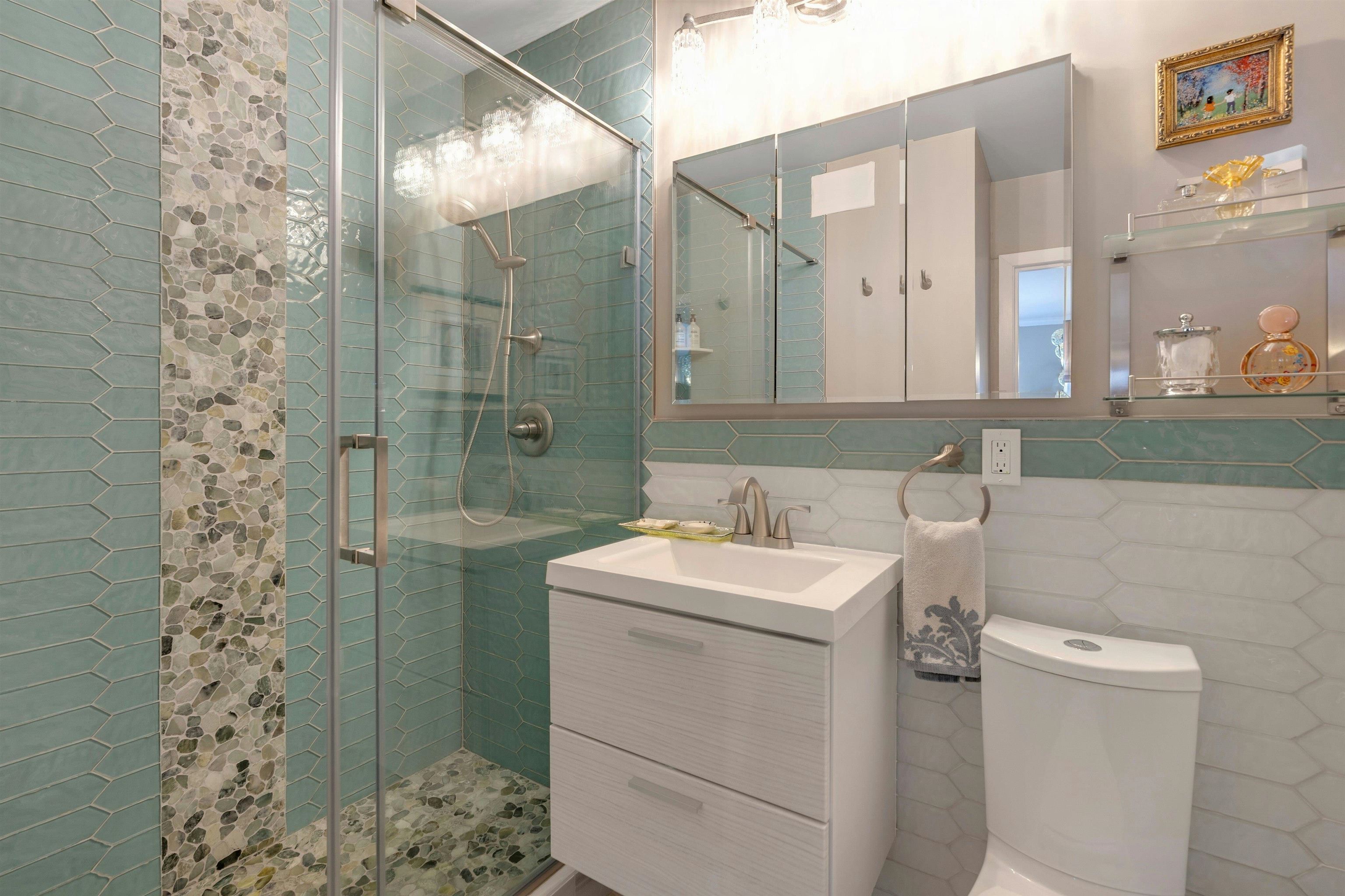 100 MANHATTAN AVE Unit: 2009