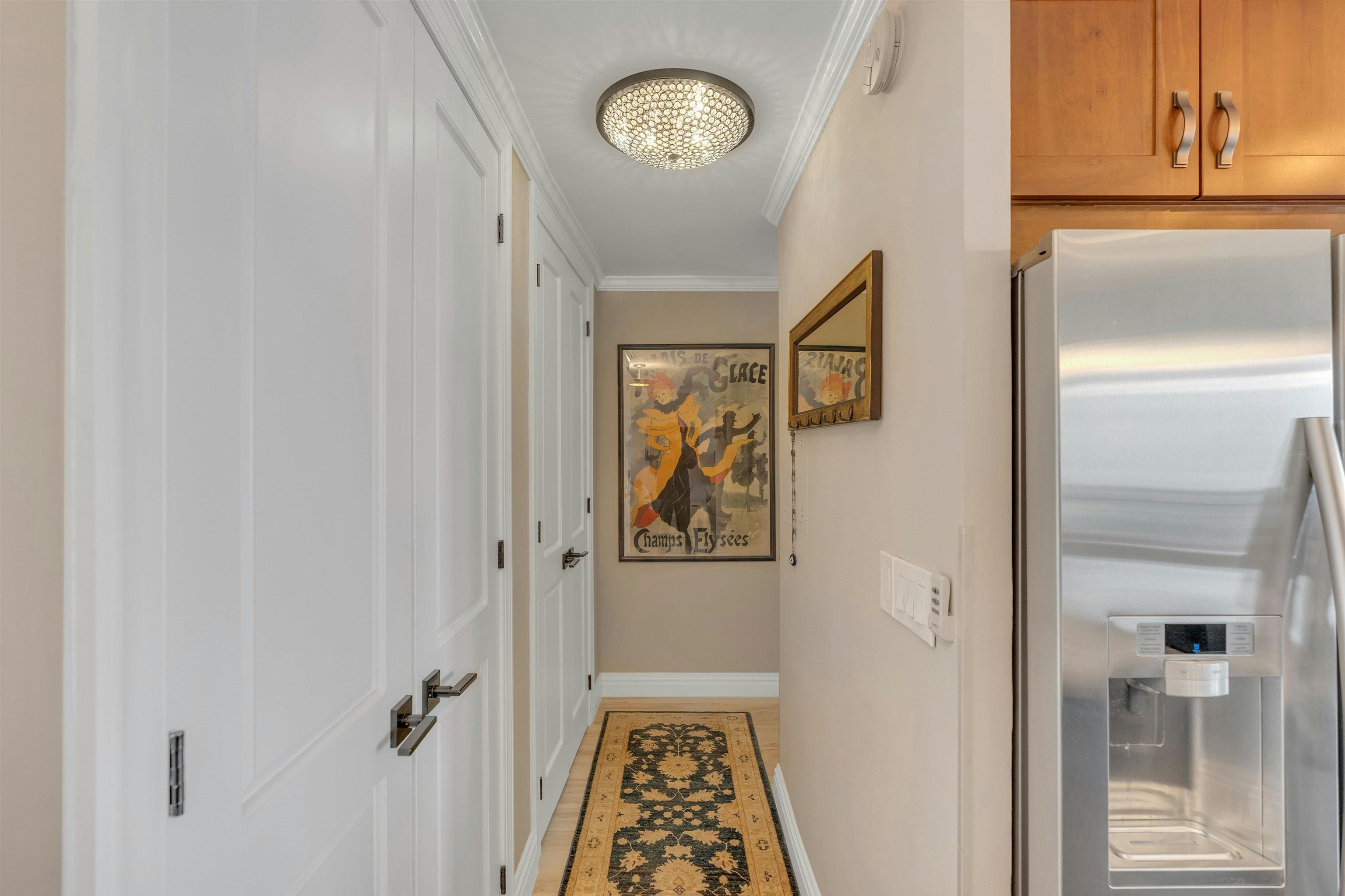 100 MANHATTAN AVE Unit: 2009