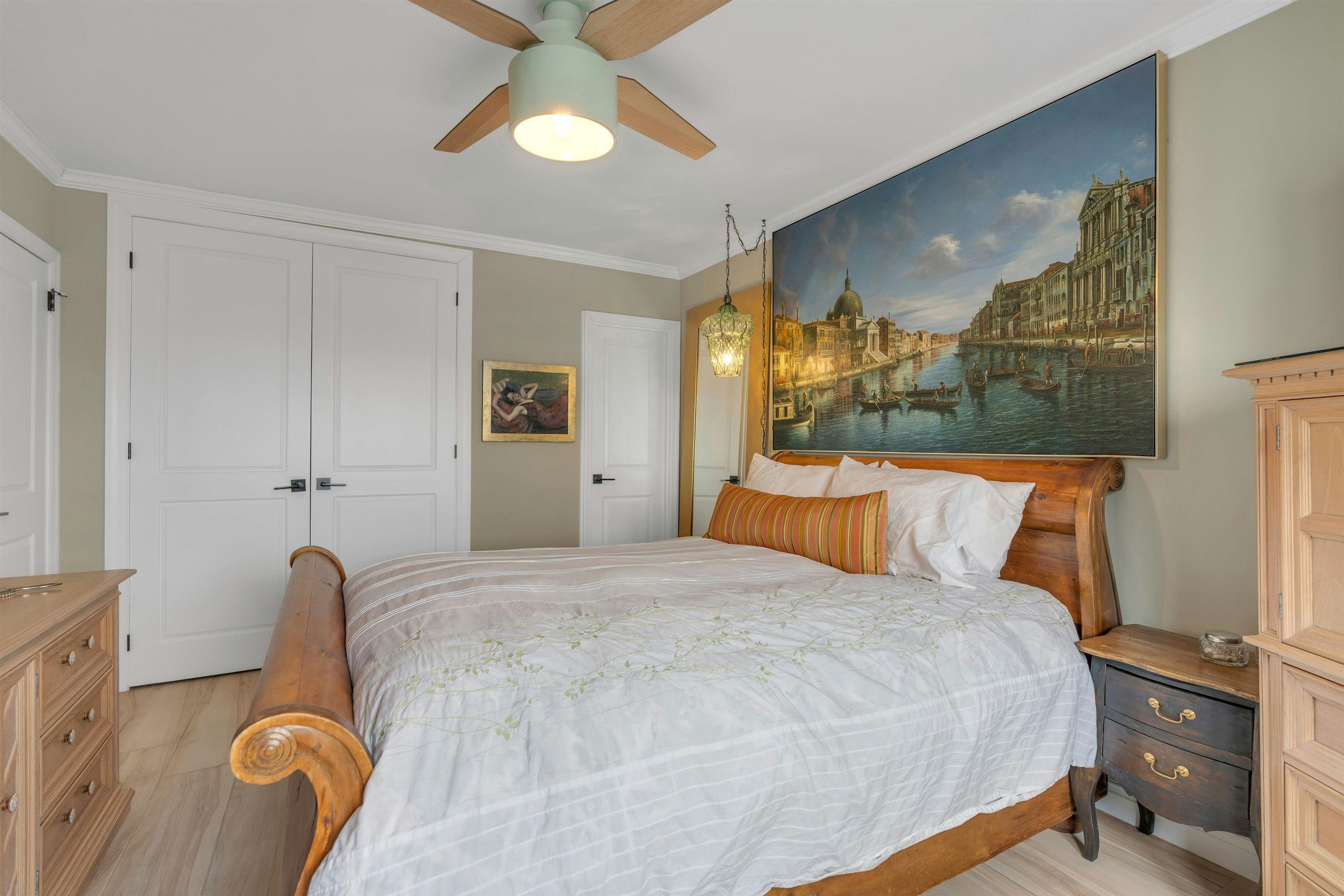 100 MANHATTAN AVE Unit: 2009