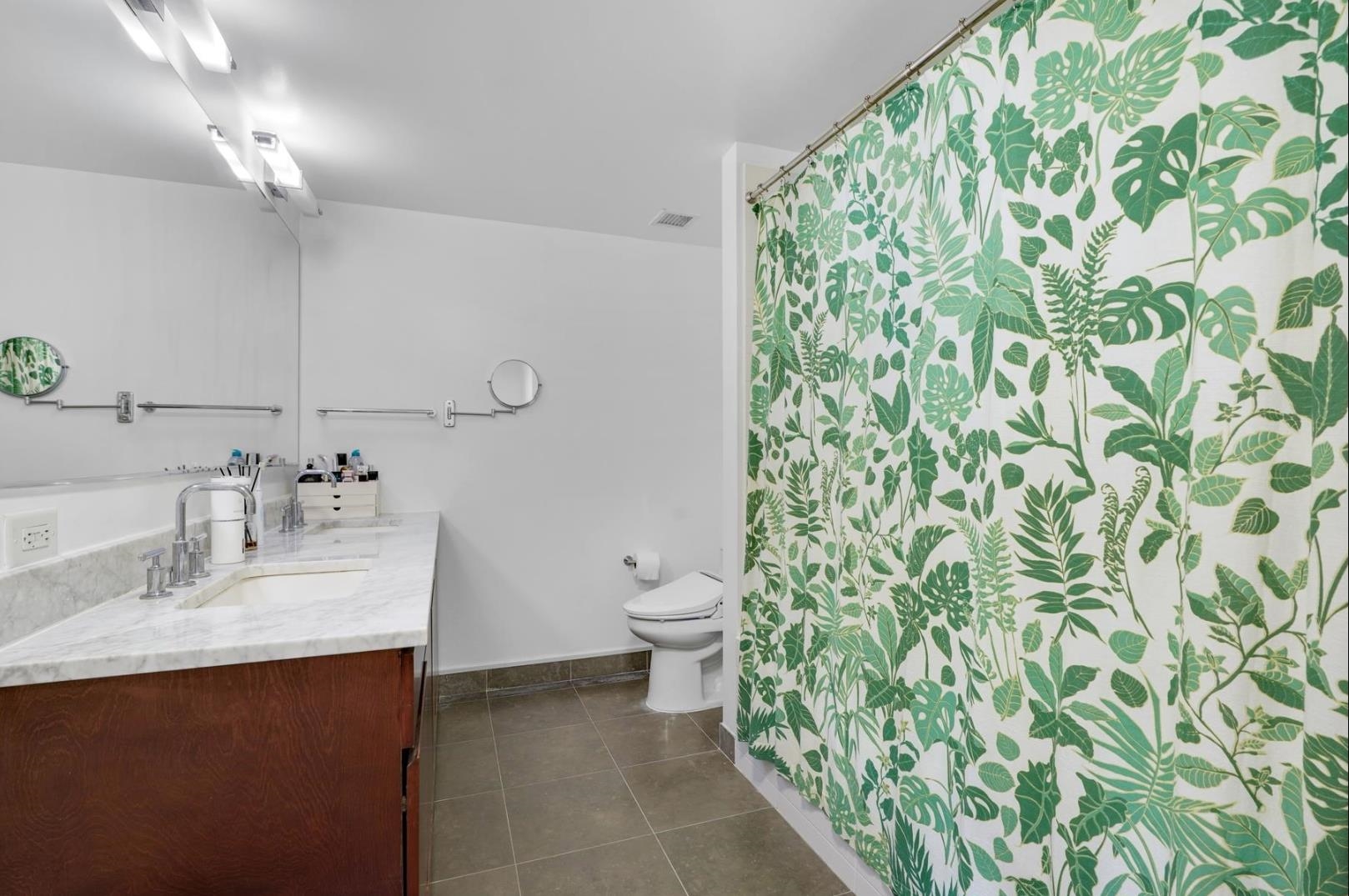 88 MORGAN ST Unit: 3906