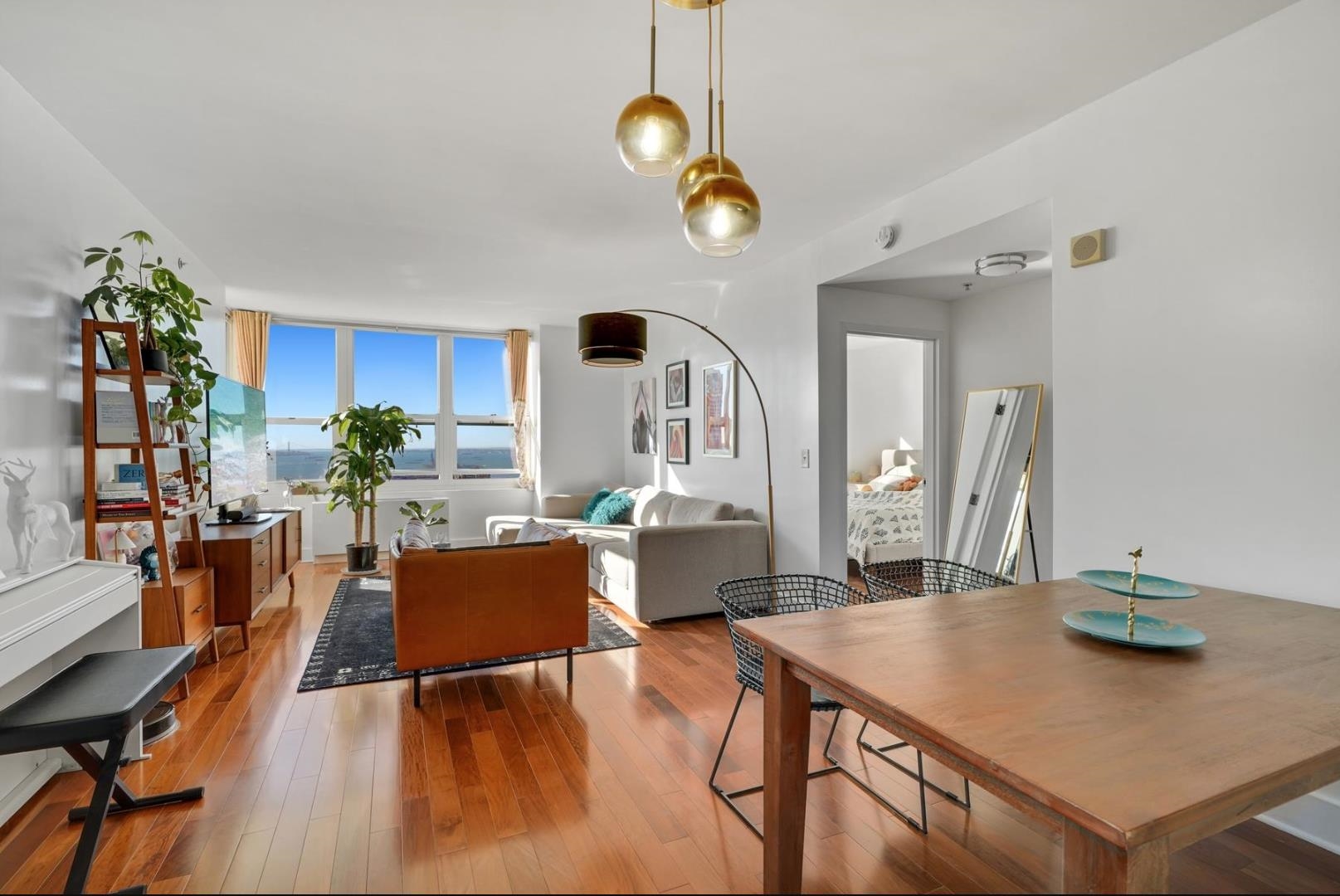 88 MORGAN ST Unit: 3906