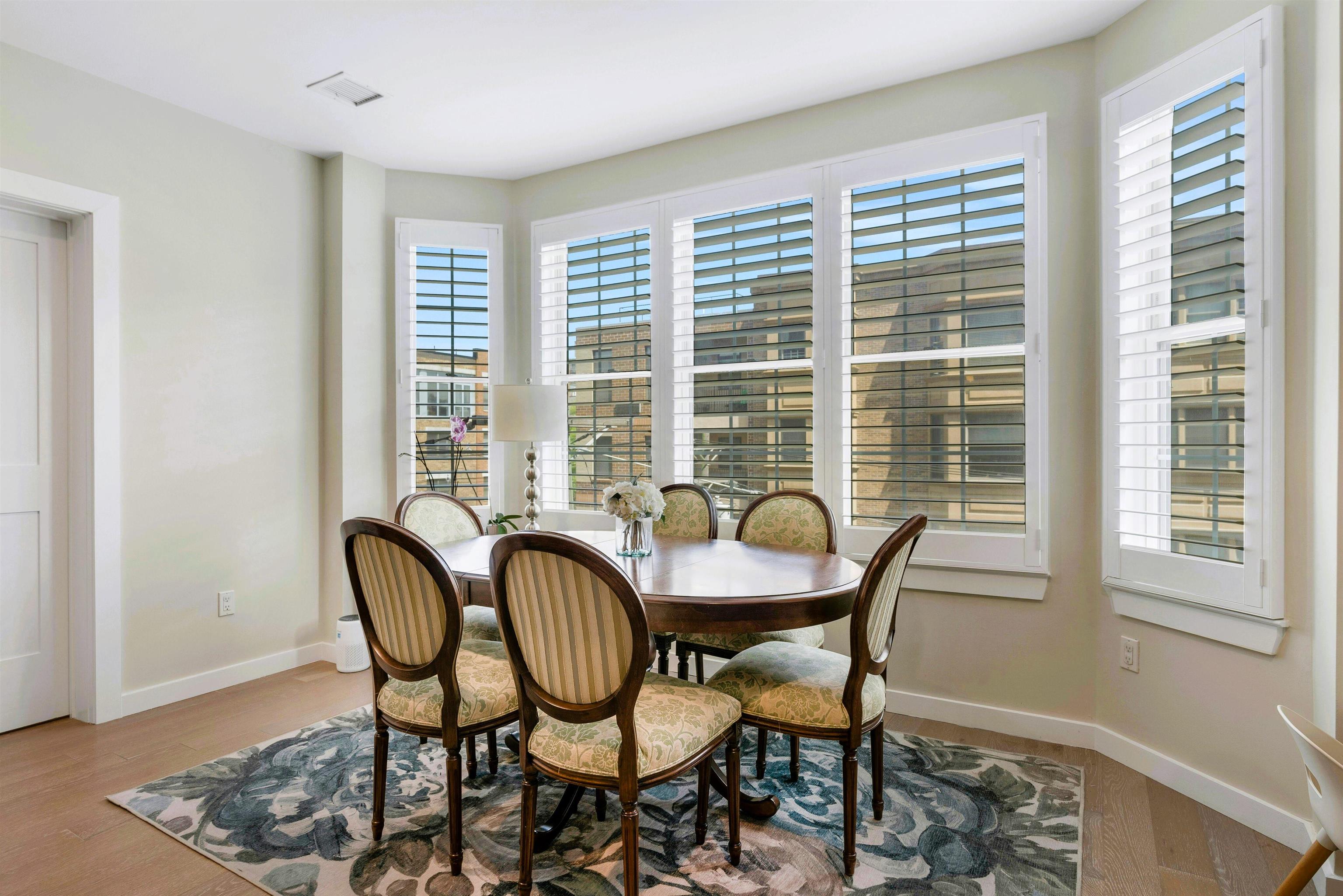 128 HARRISON ST Unit: 404