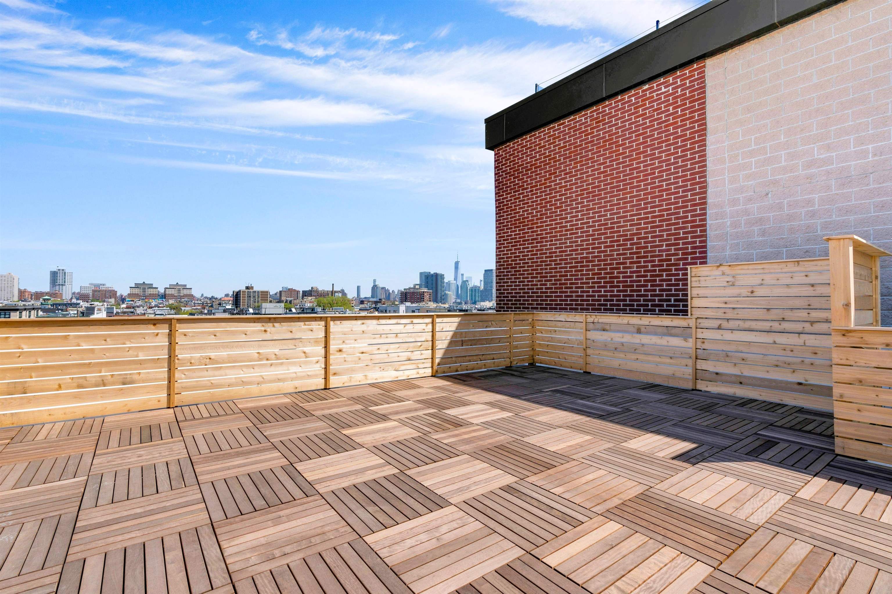 128 HARRISON ST Unit: 404