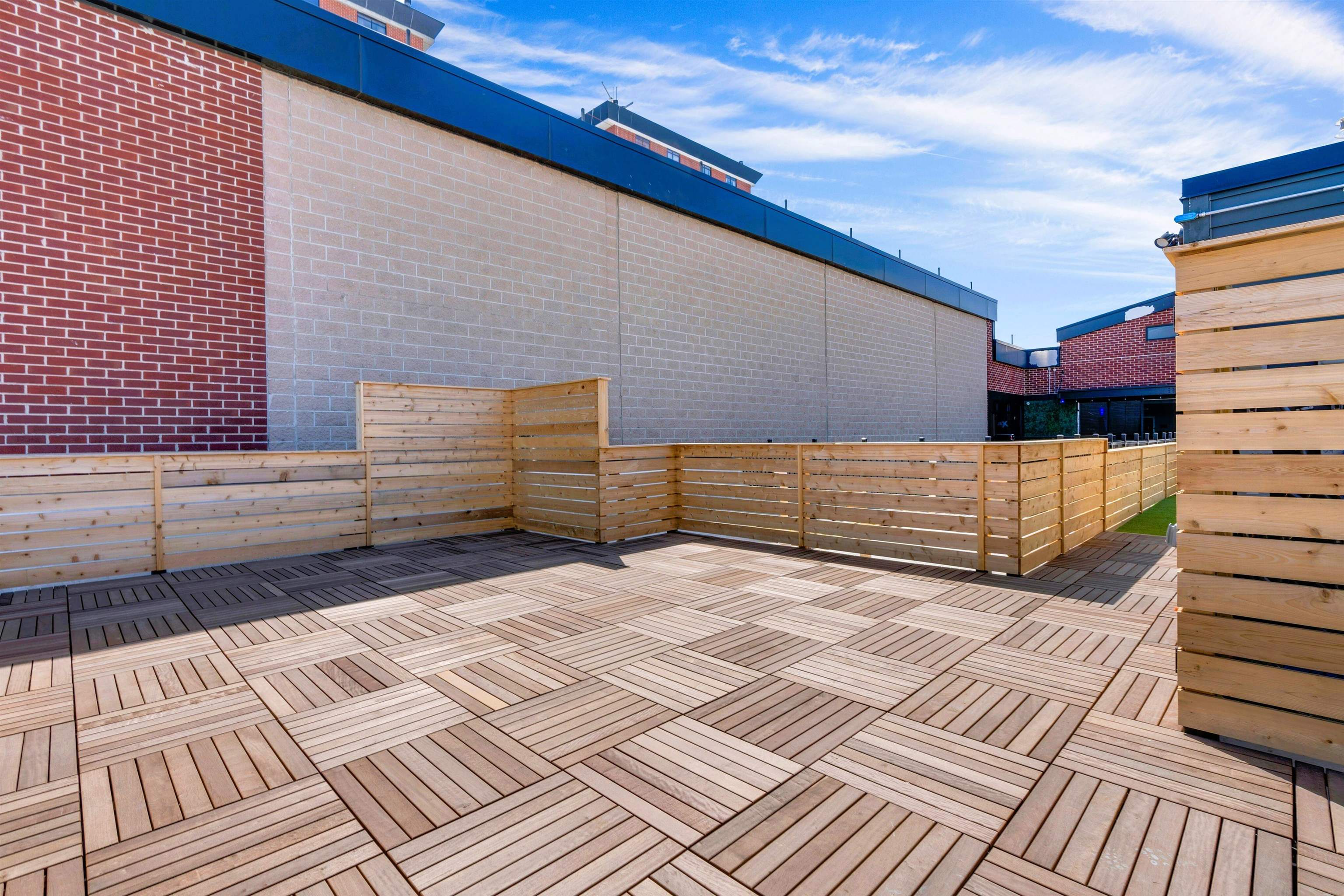 128 HARRISON ST Unit: 404