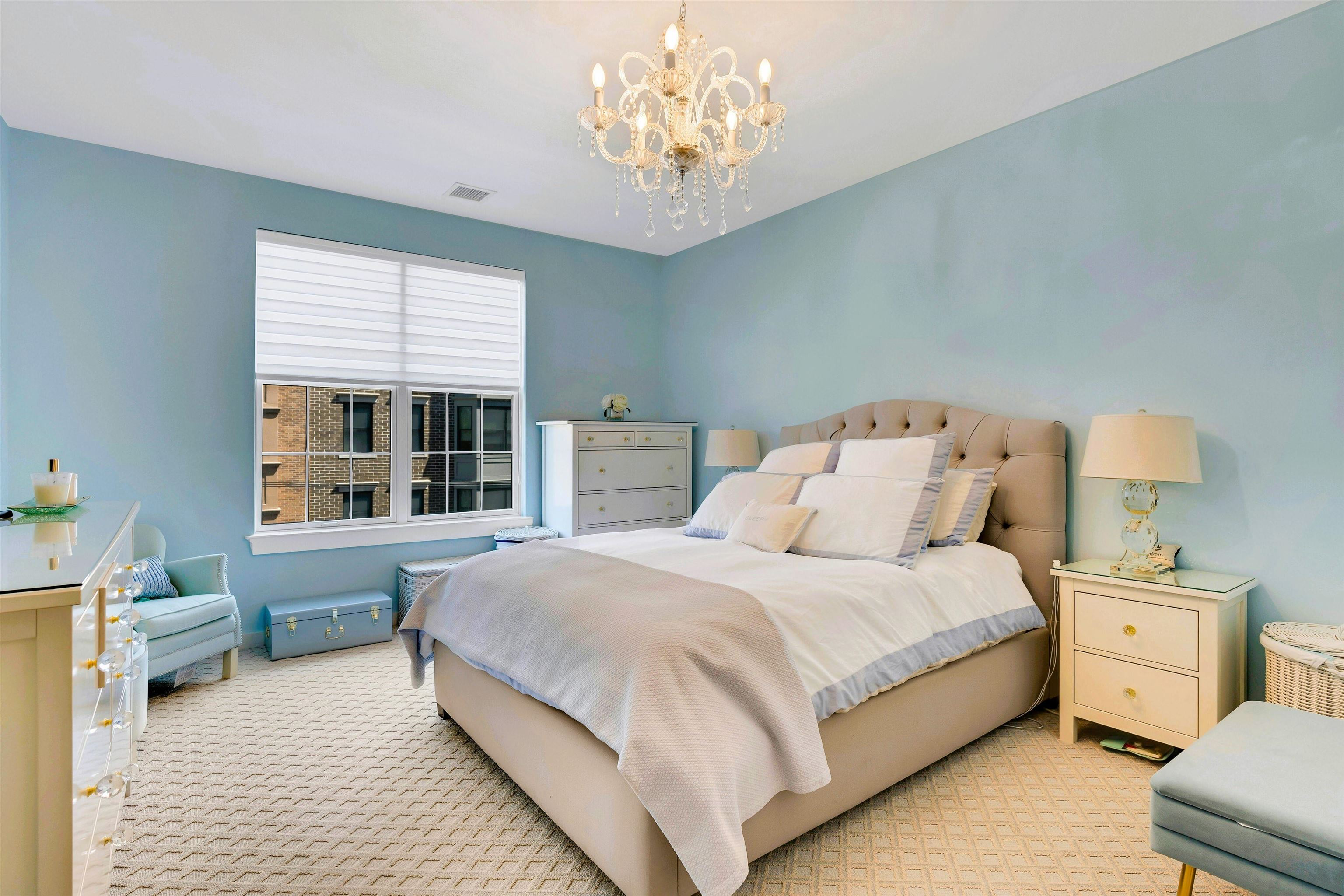 128 HARRISON ST Unit: 404