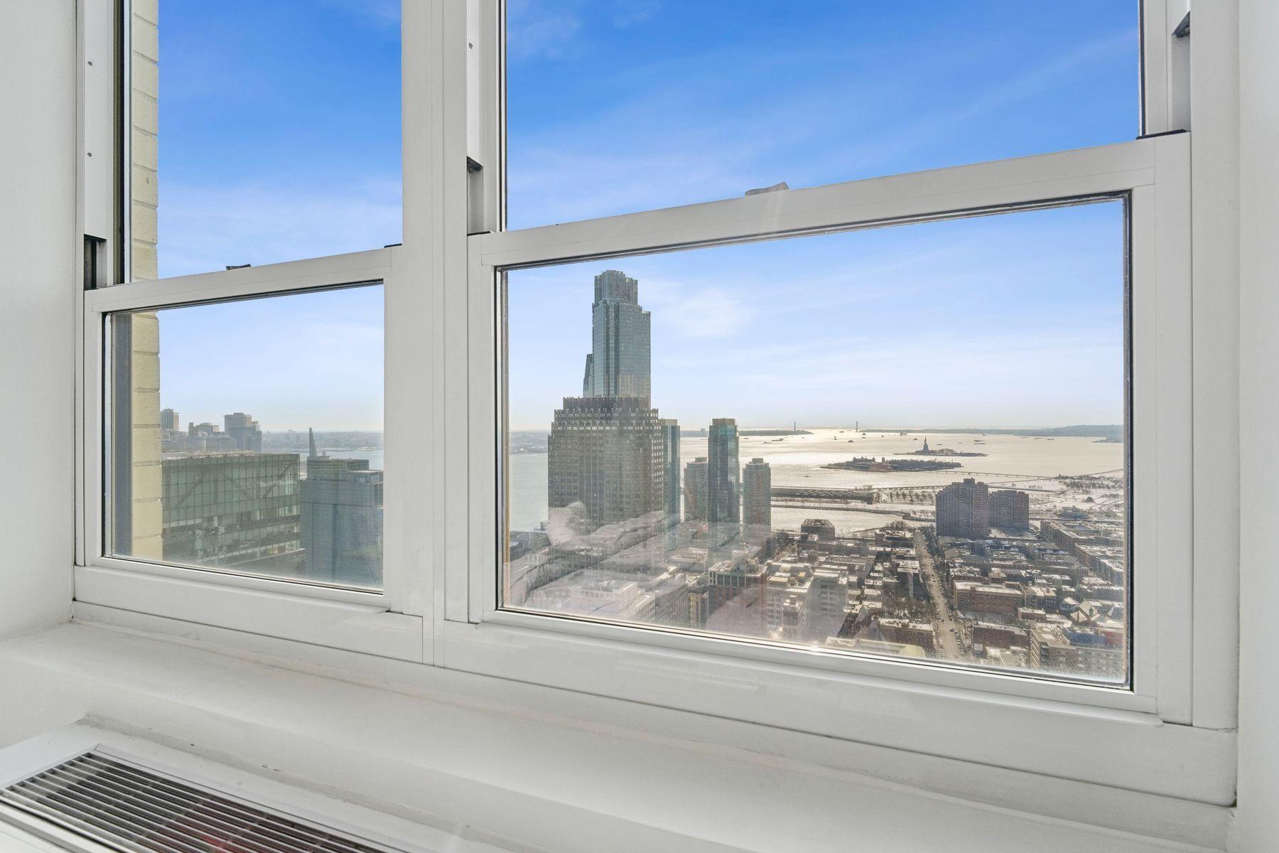 88 MORGAN ST Unit: PH4-6