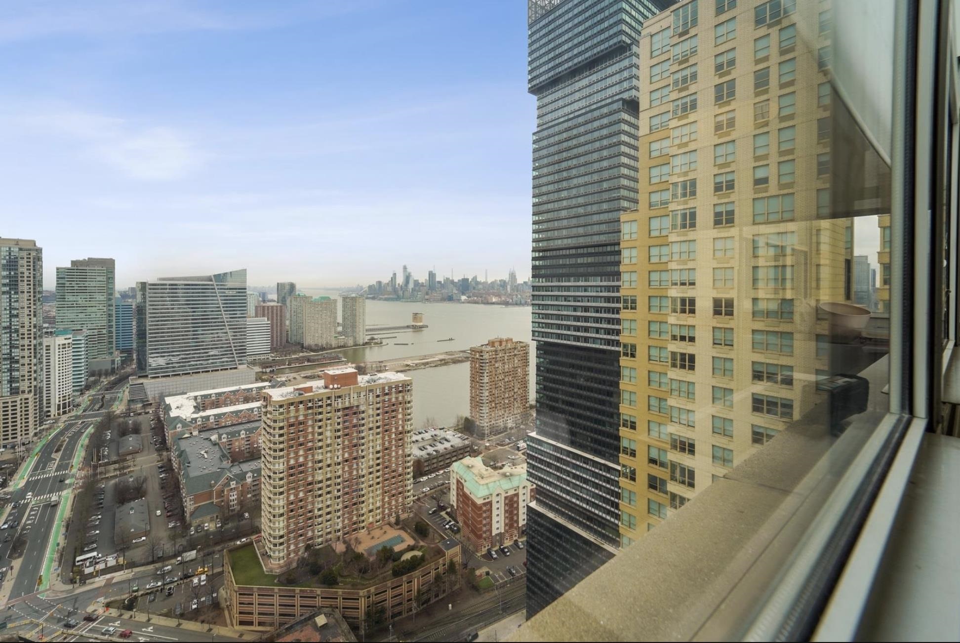 88 MORGAN ST Unit: 4204