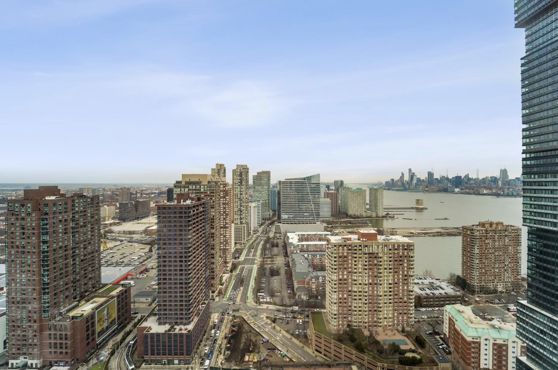 88 MORGAN ST Unit: 4204